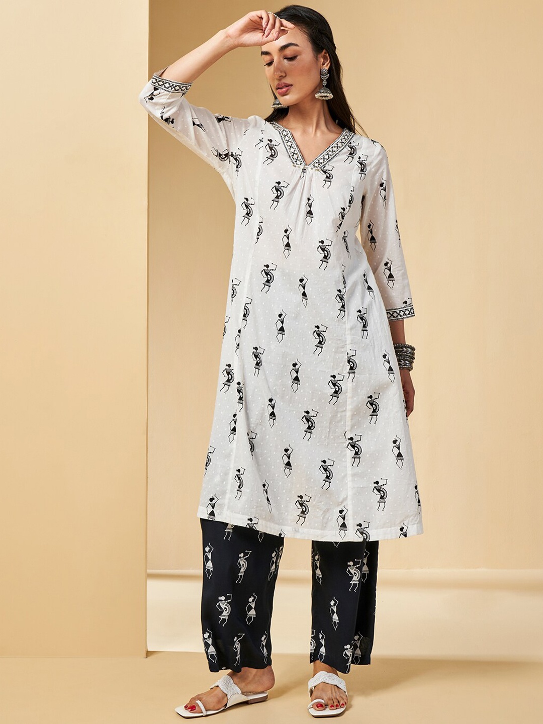 

Global Desi Embroidered Flared Sleeves Thread Work Cotton Kurta, White