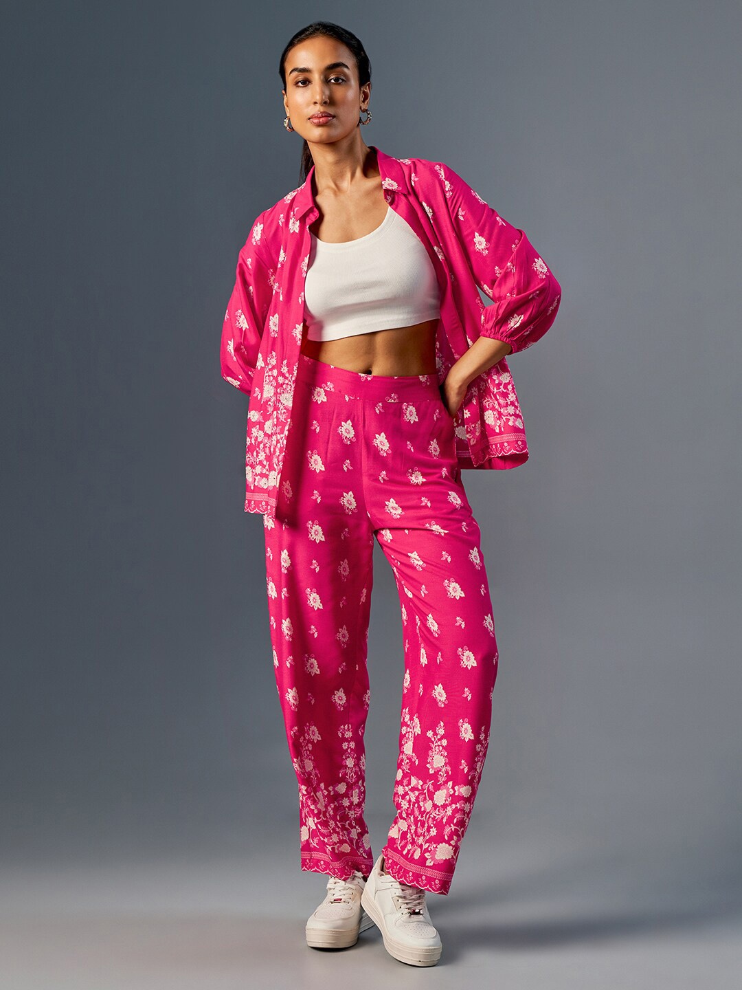 

Global Desi Floral Printed Shrug With Top & Trouser, Pink