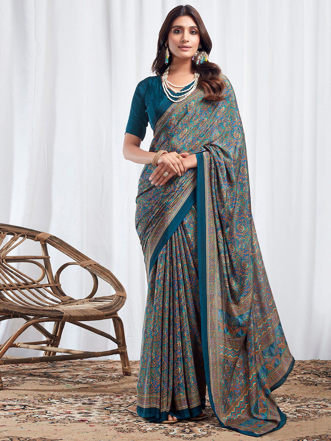 

Satrani Teal Blue & Brown Paisley Printed Sungudi Saree