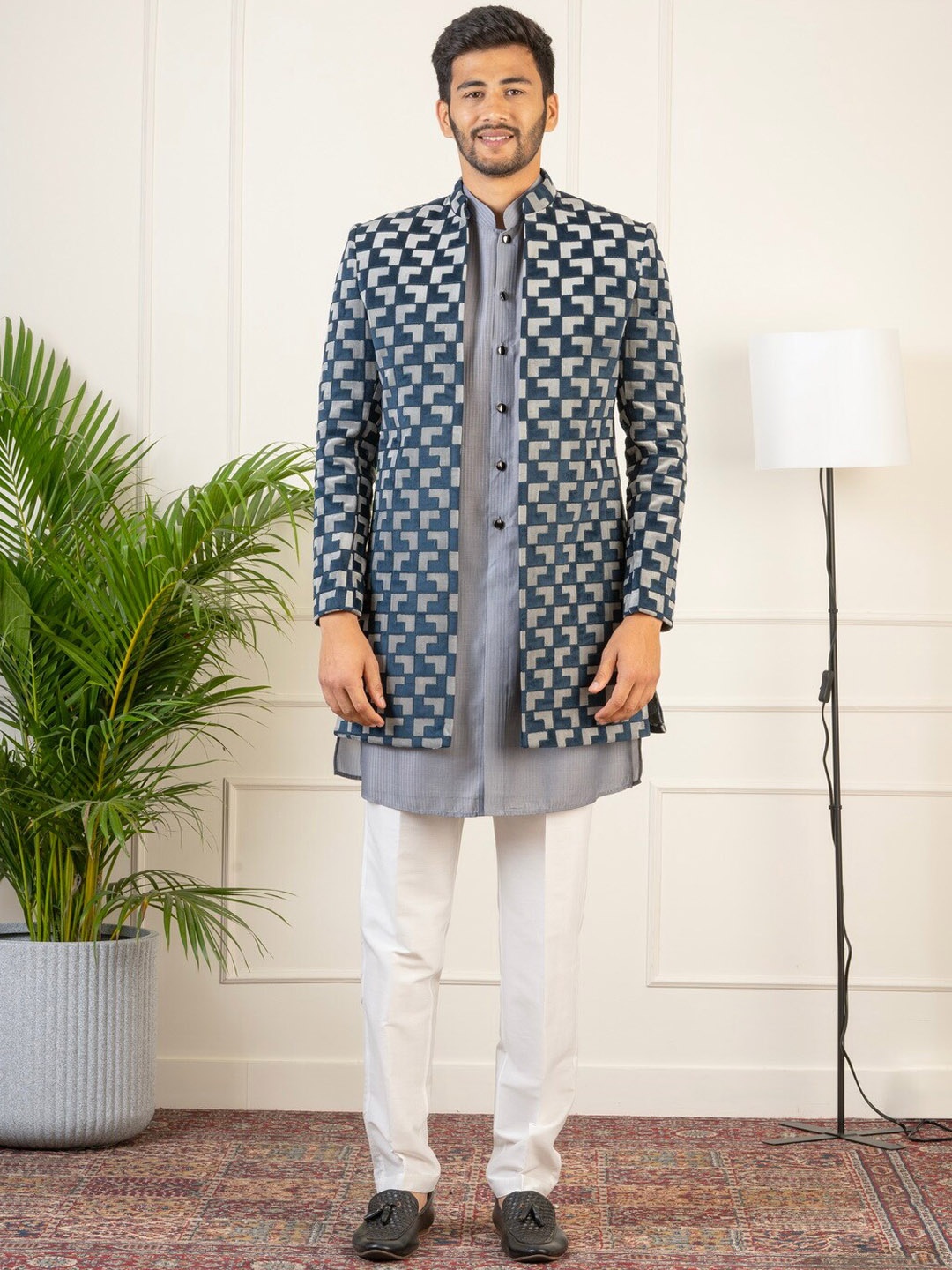 

TheEthnic.Co Geometric Printed Mandarin Collar Sherwani Set, Grey