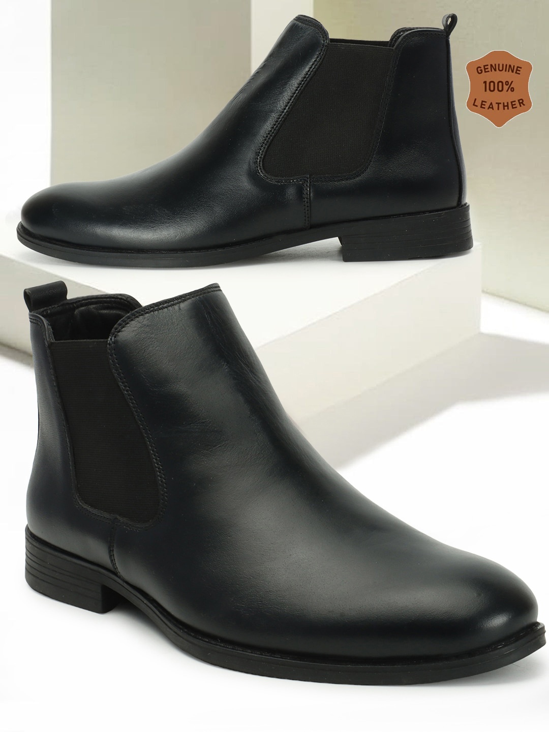 

Carlton London Men Round Toe Leather Chelsea Boots, Black