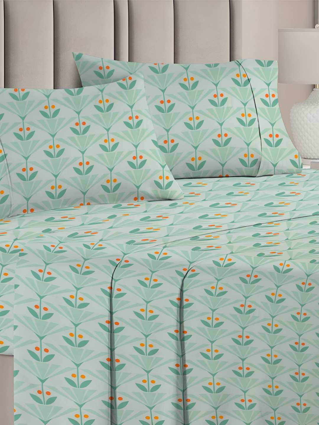 

bsb home Aspire Green & Orange Floral Printed 160 TC Queen Bedsheet With 2 Pillow Covers