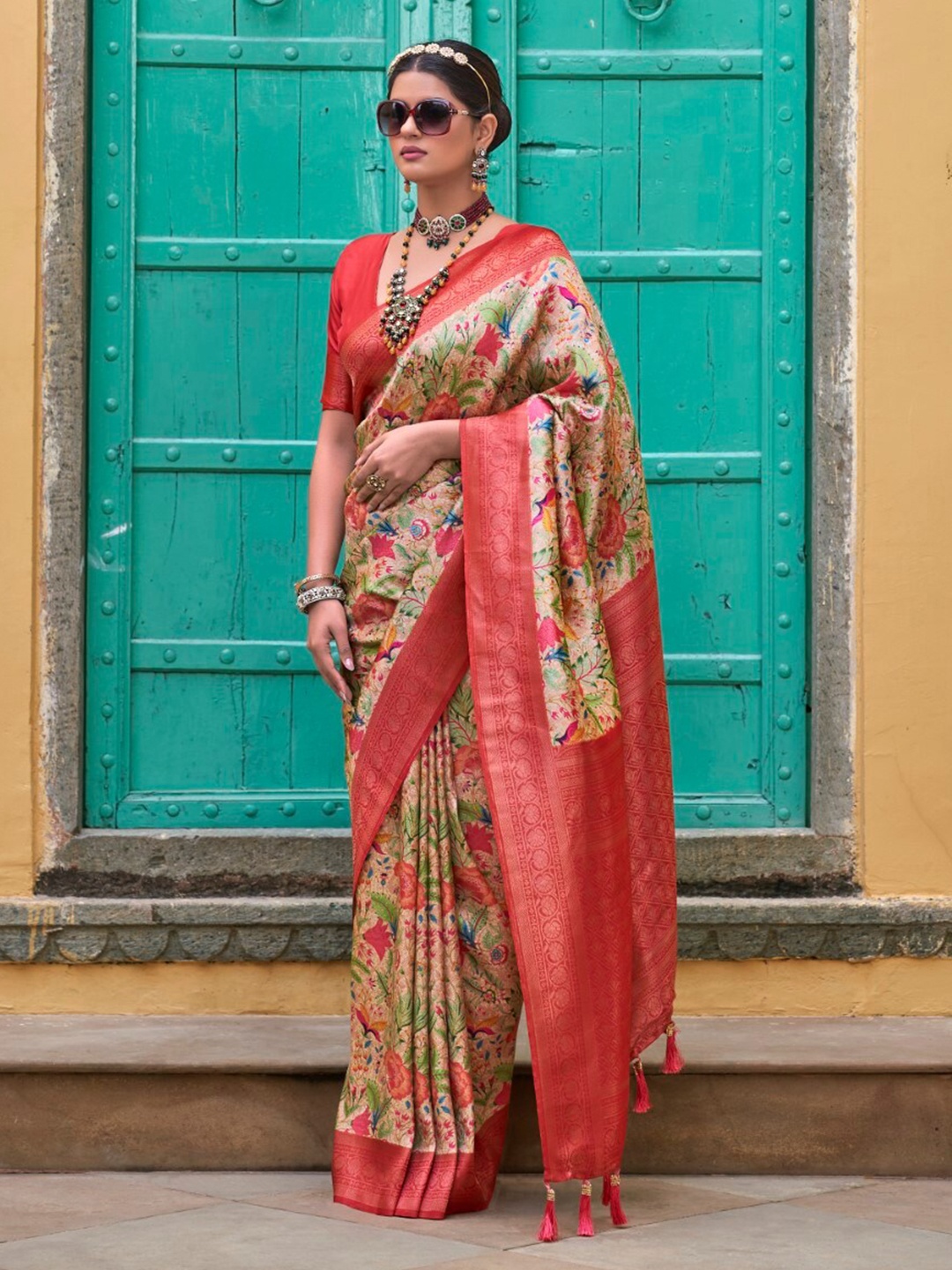 

LeeliPeeri Designer Floral Zari Silk Cotton Saree, Peach