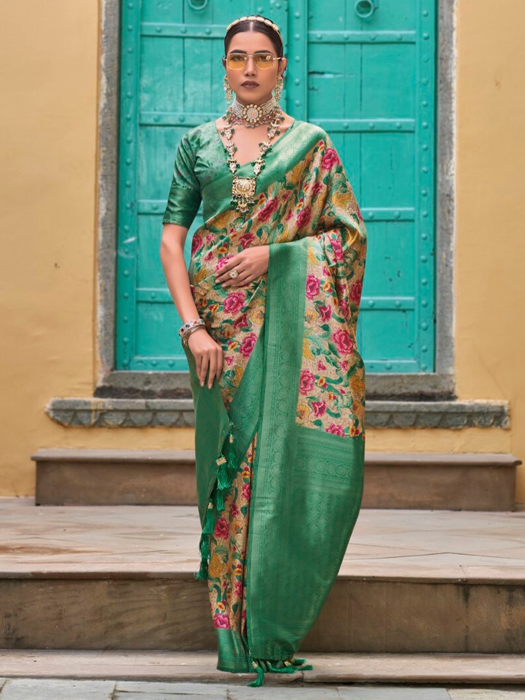 

LeeliPeeri Designer Floral Zari Silk Cotton Designer Saree, Yellow