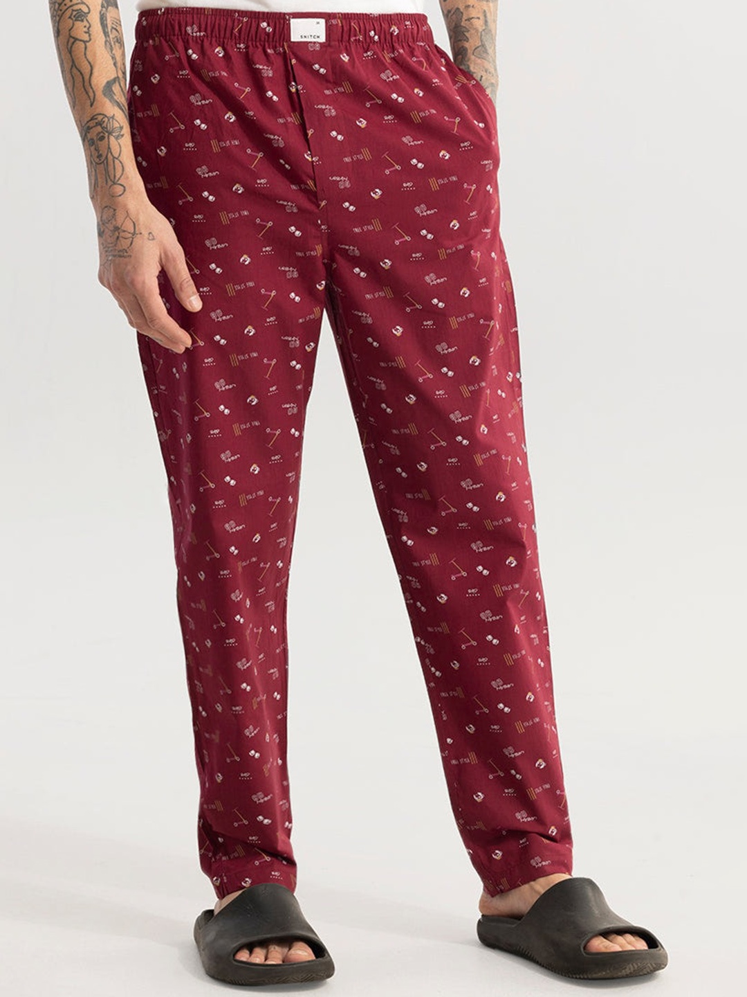 

Snitch Maroon Men Printed Cotton Lounge Pants