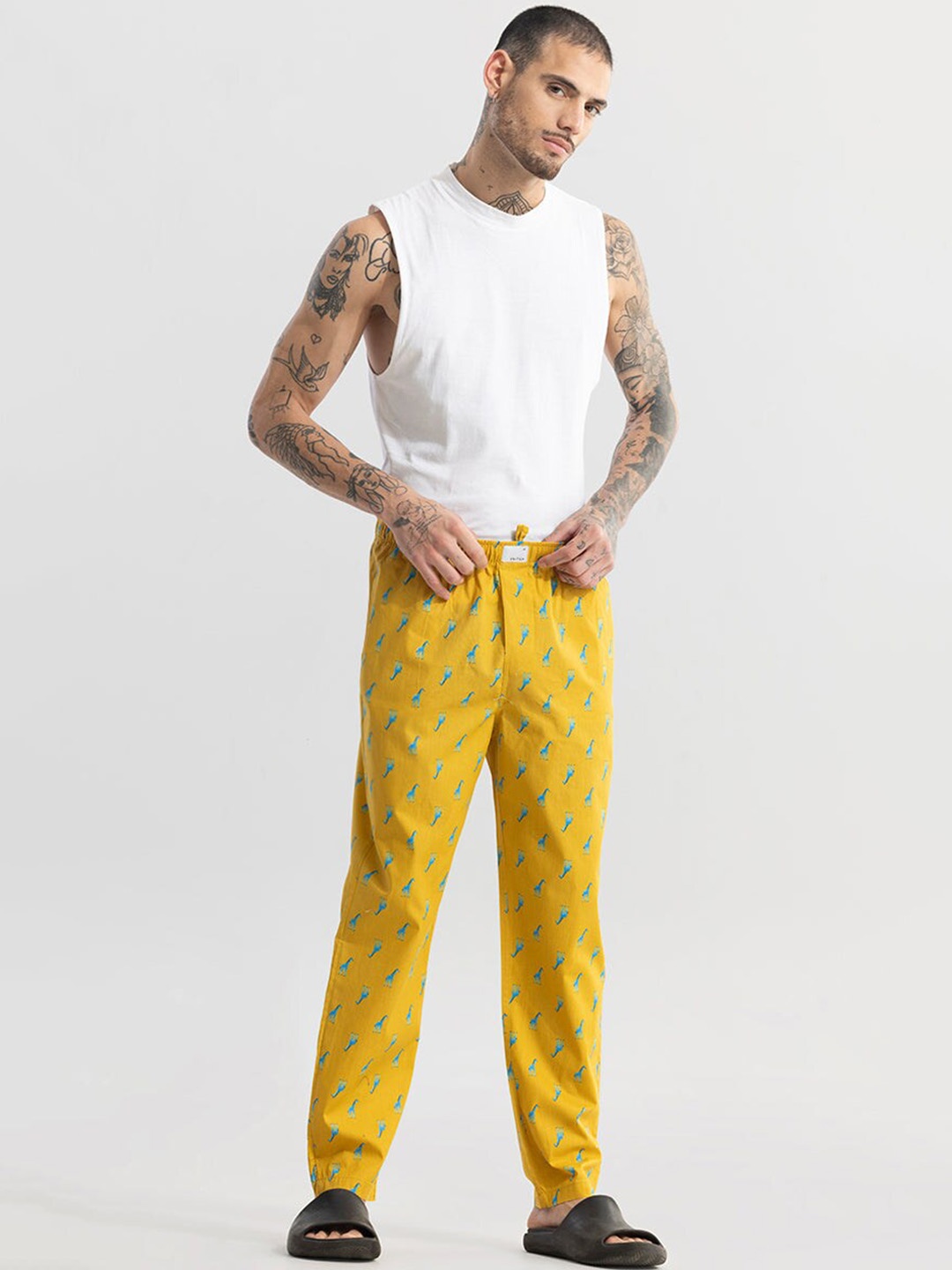 

Snitch Yellow Men Printed Cotton Lounge Pants