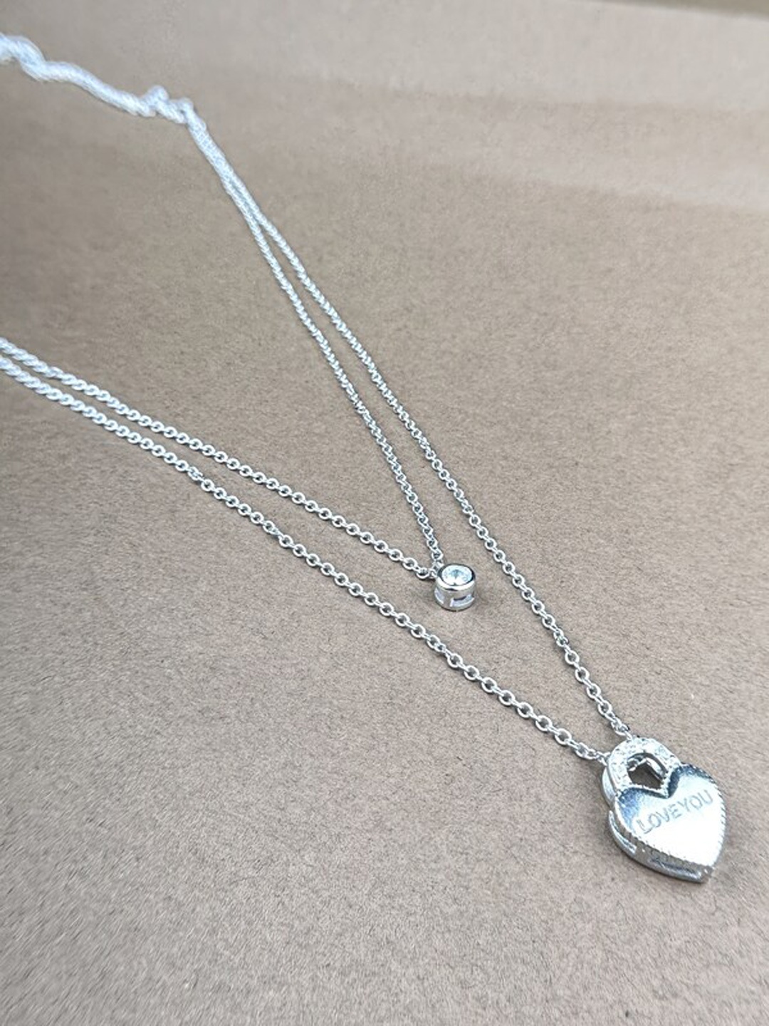 

925 SILLER Rhodium-Plated Cubic Zirconia-Studded Heart Shaped Pendants with Chains, Silver