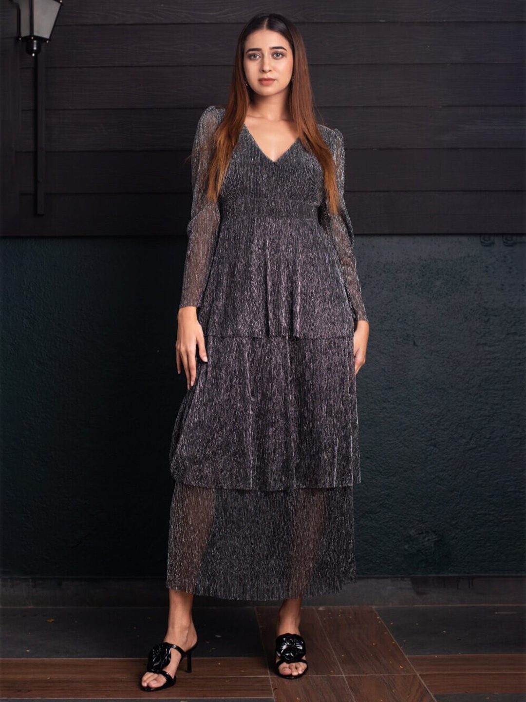 

FancyPants Geometric Print V Neck Long Sleeves Layered Maxi Dress, Black