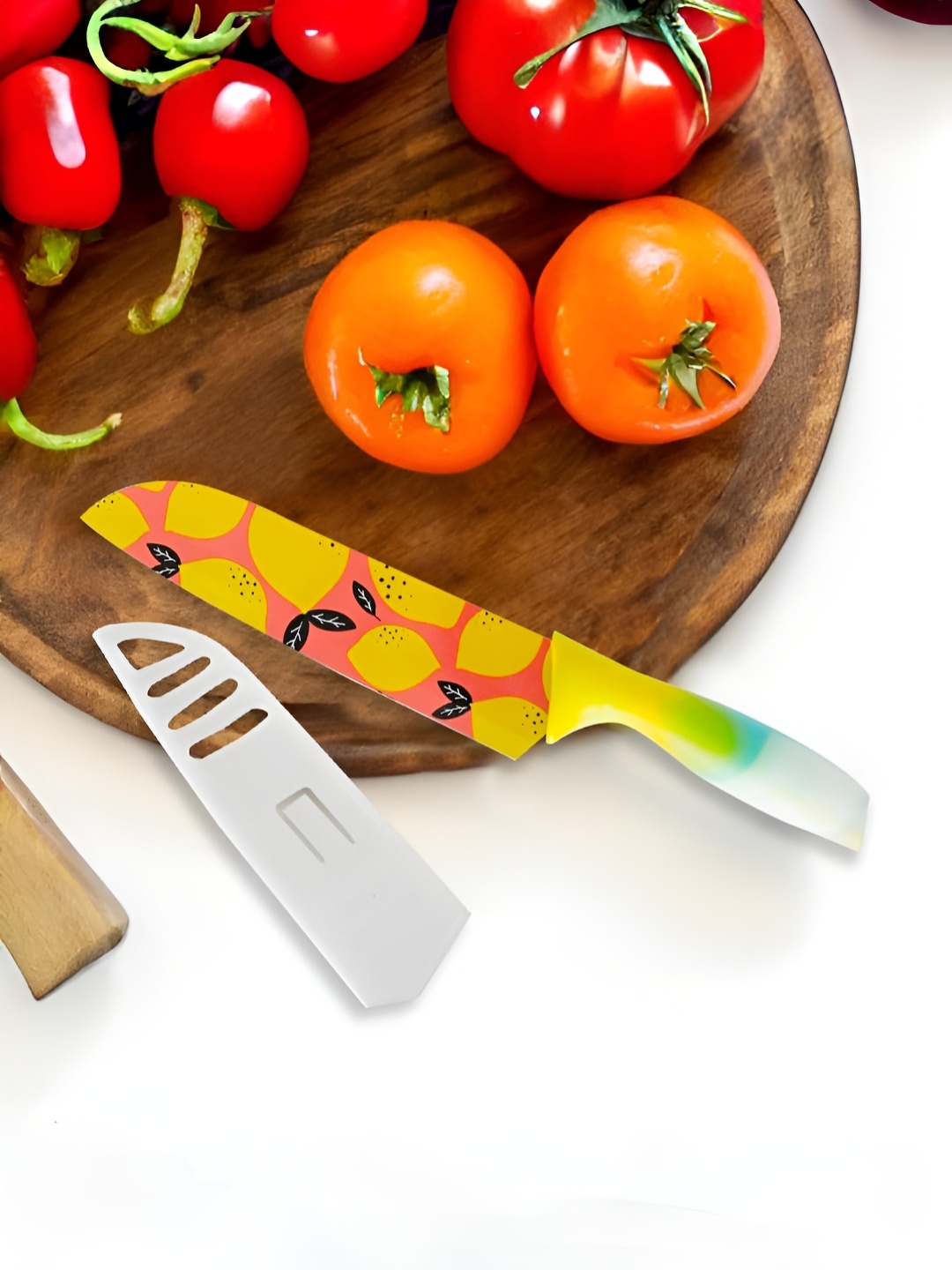 

The Better Home Yellow & White Stainless Steel Knife