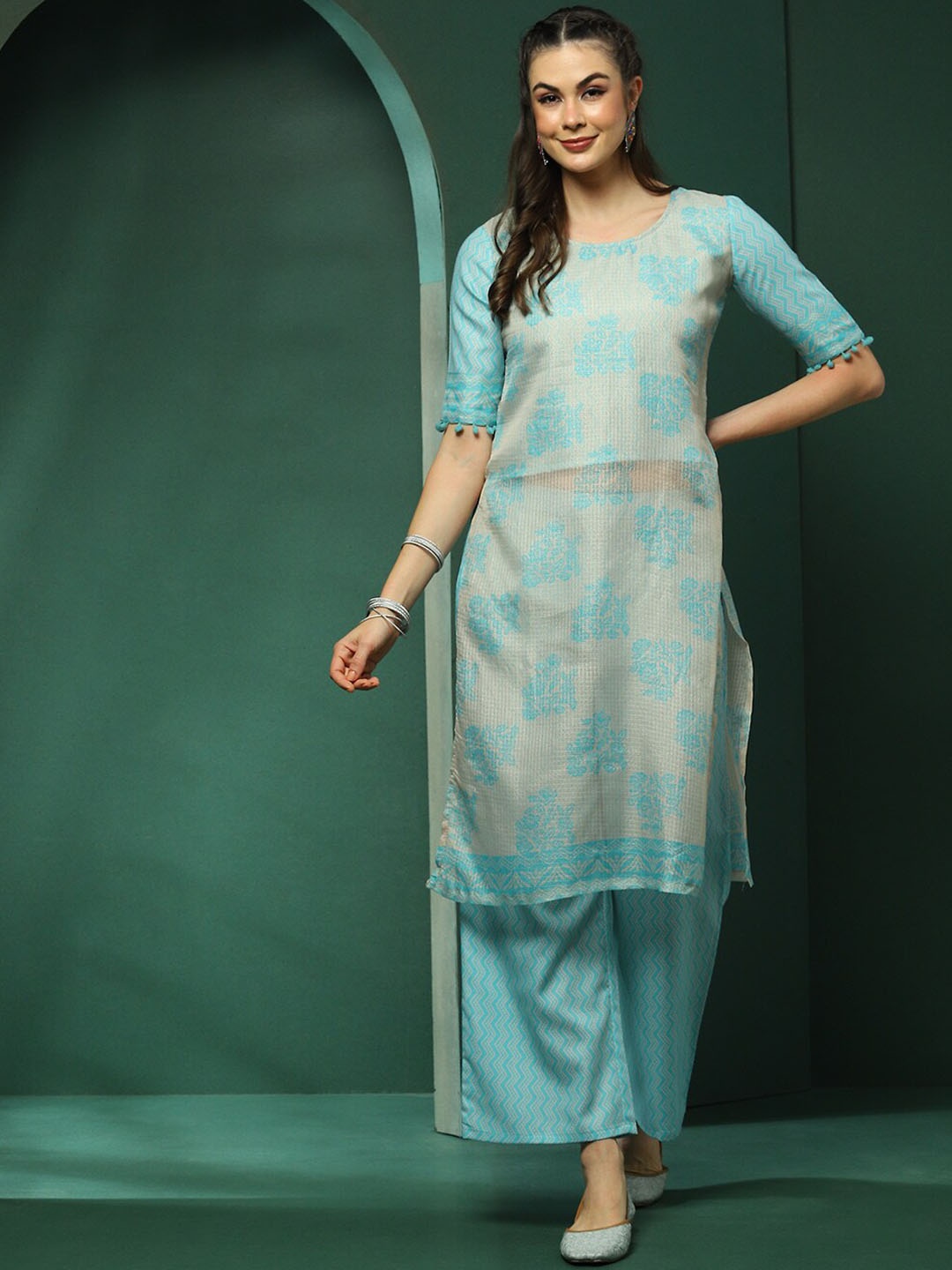

AKS Floral Printed Round Neck Short Sleeves Straight Kurta with Palazzos, Cream