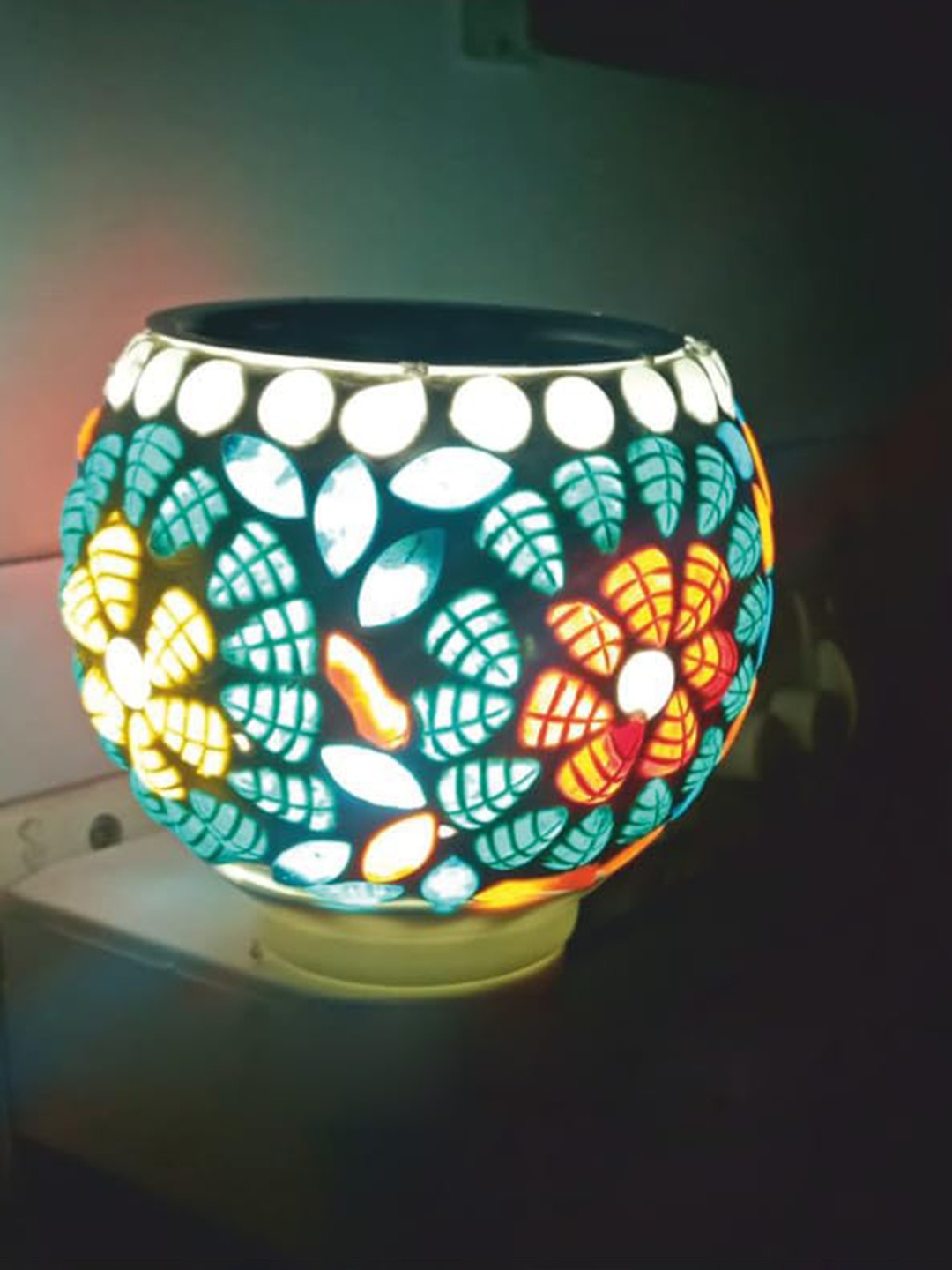 

NMII Unisex White Table Lamps
