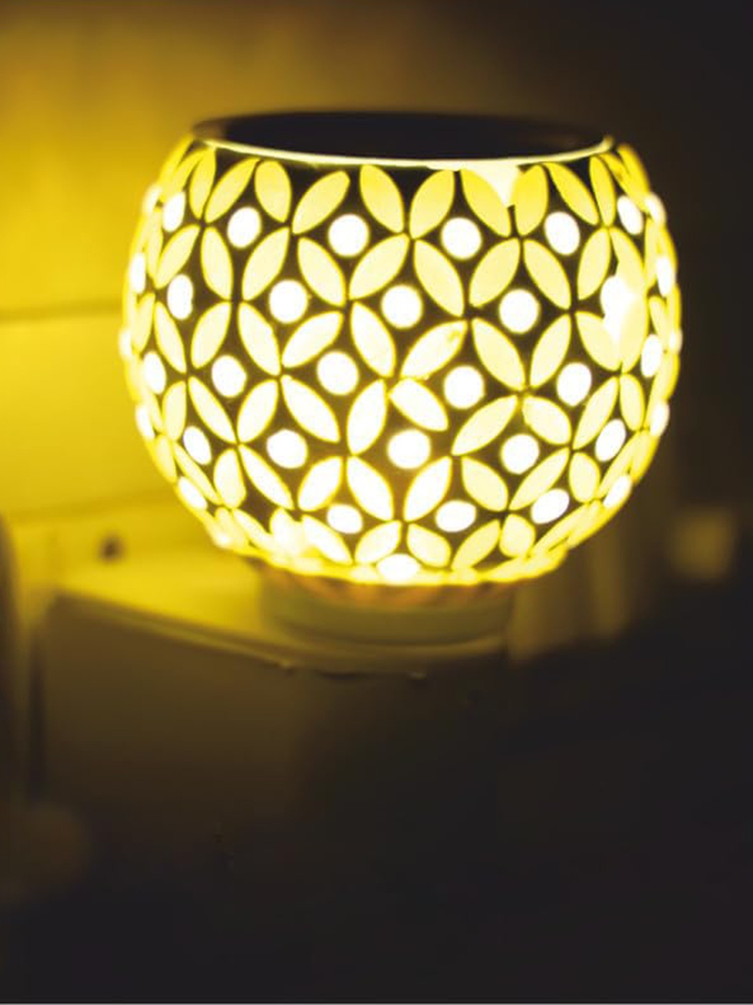 

NMII Unisex Multi Table Lamps, White