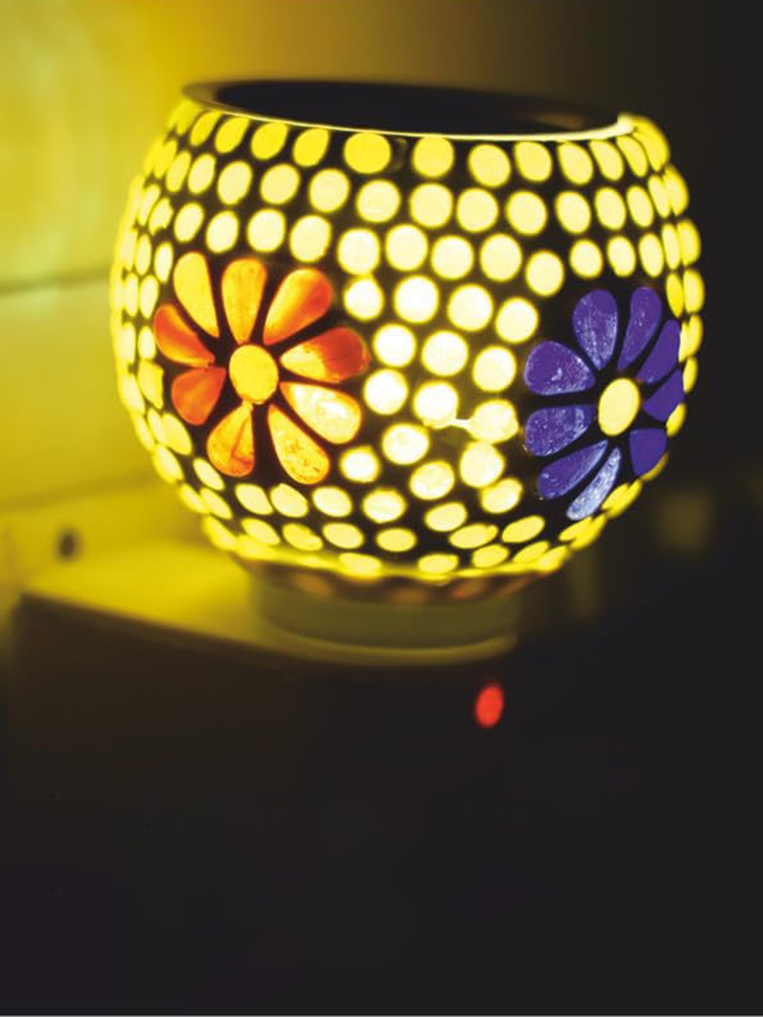 

NMII Unisex White Table Lamps