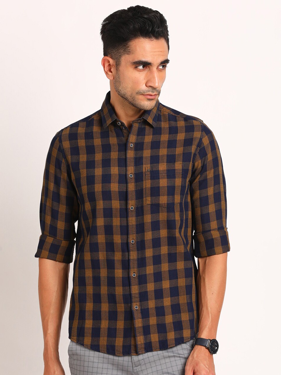 

Turtle Relaxed Slim Fit Opaque Buffalo Checks Pure Cotton Casual Shirt, Navy blue