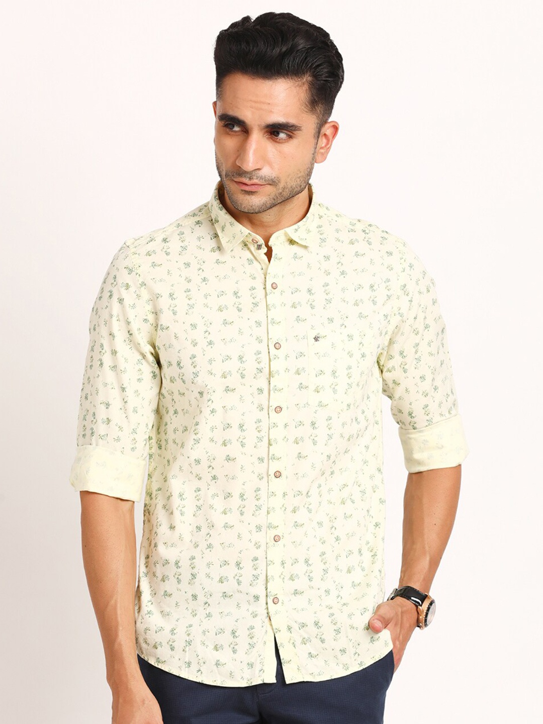 

Turtle Relaxed Slim Fit Floral Printed Pure Cotton Casual Shirt, Cream