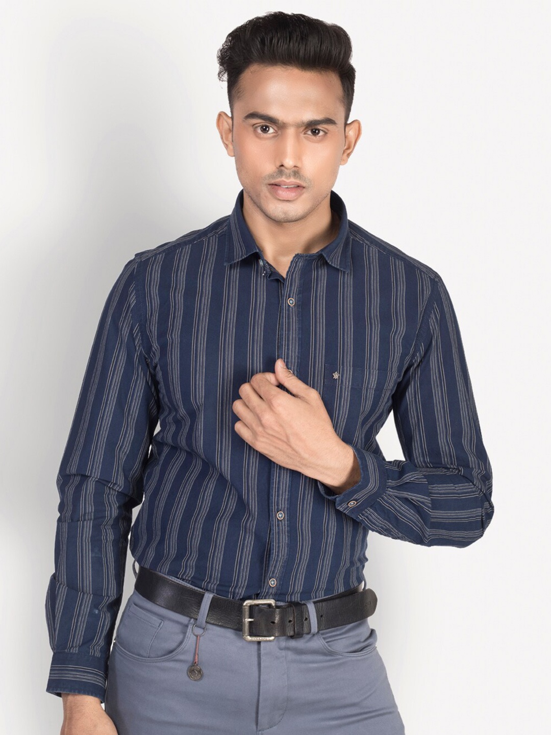 

Turtle Relaxed Slim Fit Striped Pure Cotton Casual Shirt, Navy blue