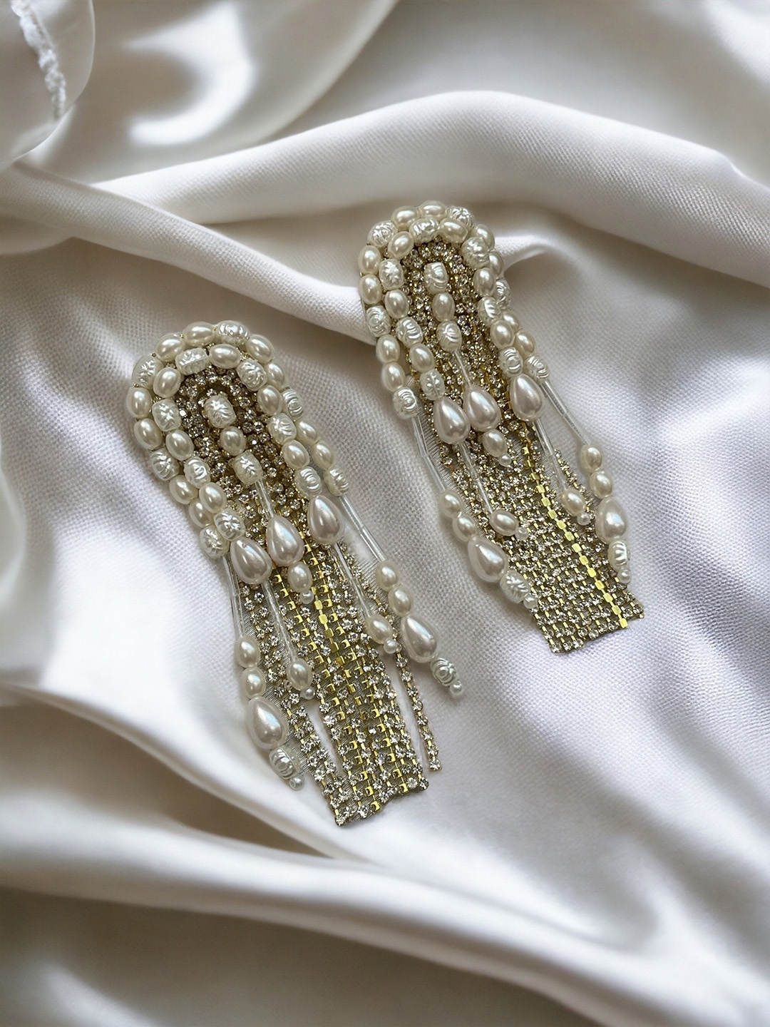 

ISHKAARA Gold-Plated Contemporary Rhinestone Drop Earrings