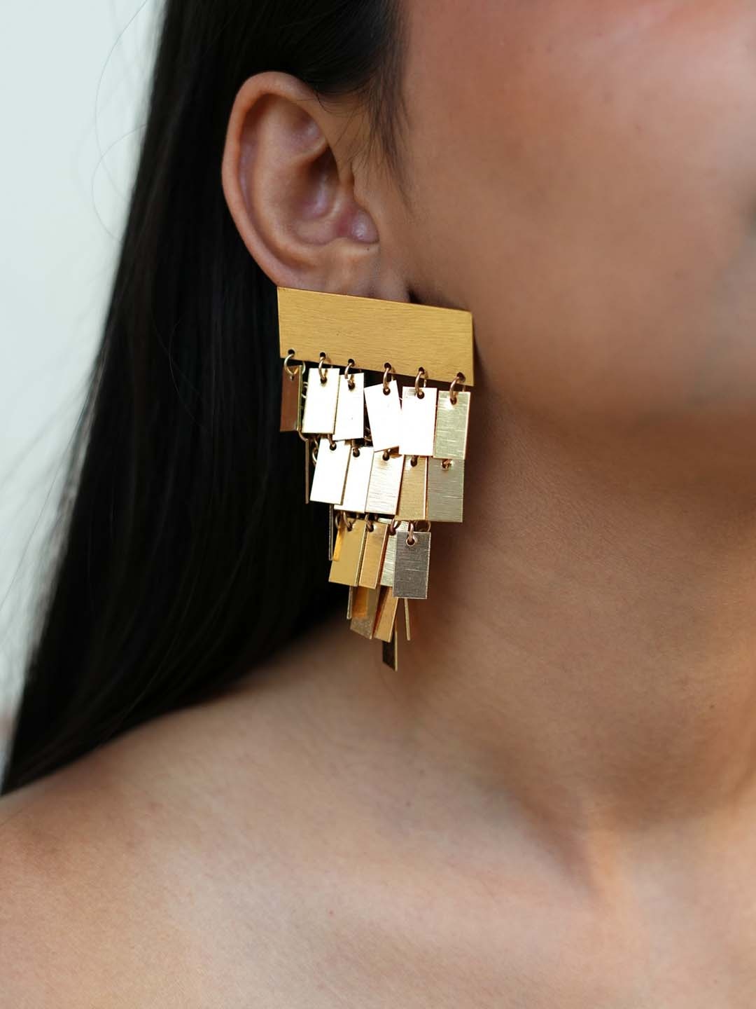 

ISHKAARA Gold-Plated Contemporary Layered Drop Earrings