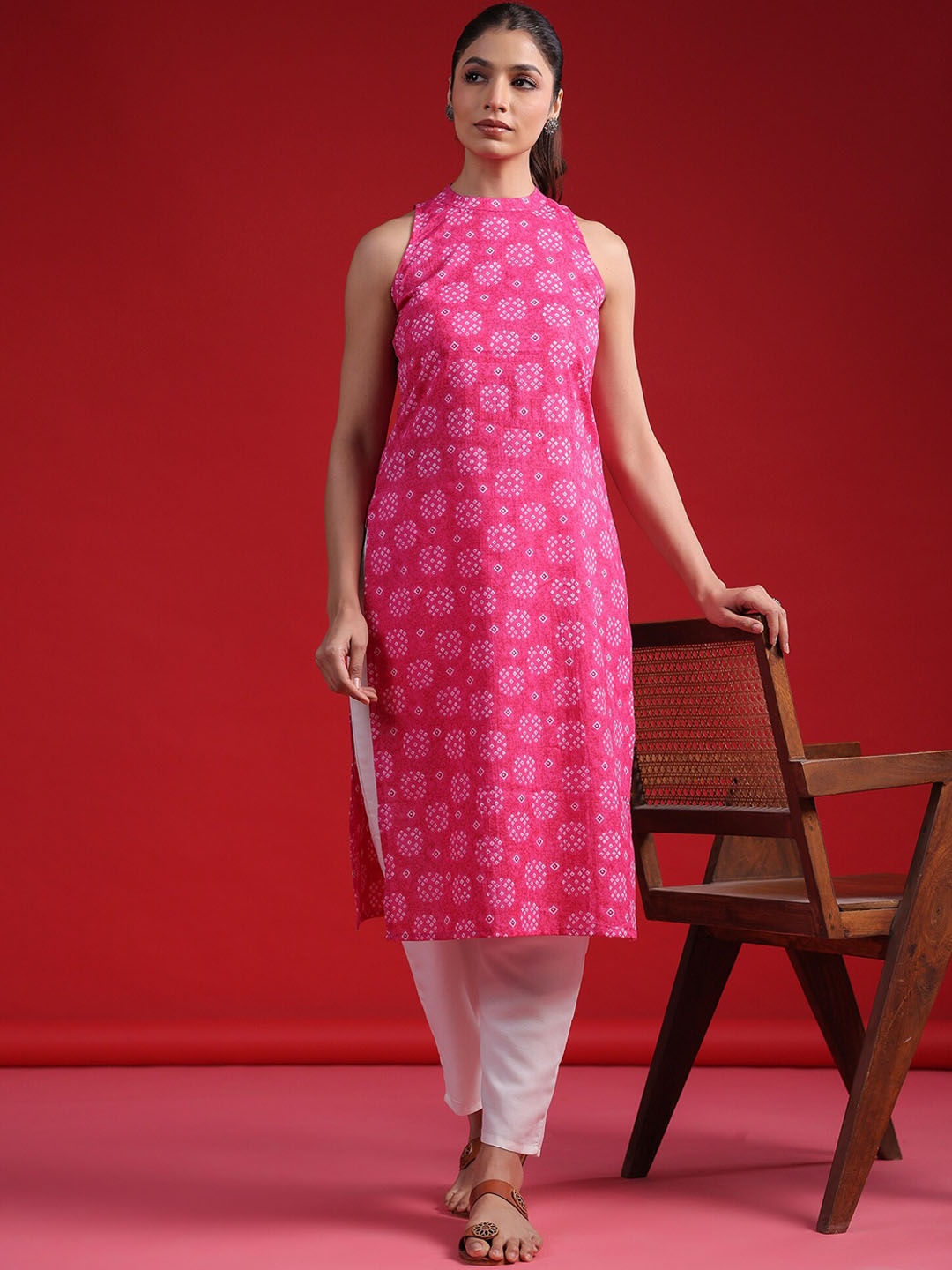 

Indo Era Pink & White Bandhani Printed Halter Neck Cotton Straight Kurta