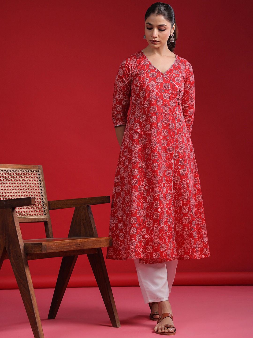 

Indo Era Bandhani Printed V-Neck Cotton Angrakha Kurta, Red