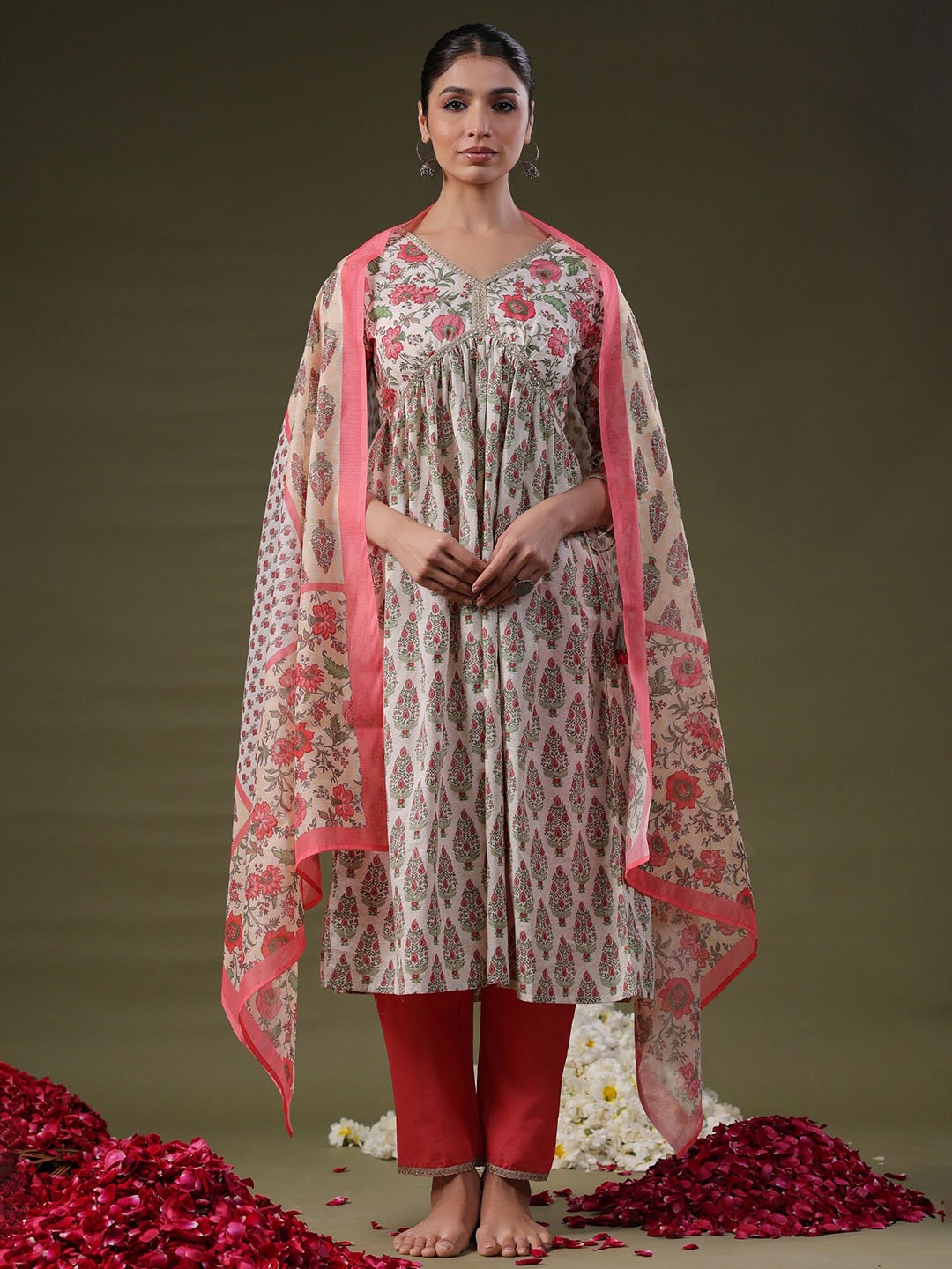 

Indo Era Off White Floral Printed Empire Pure Cotton Kurta With Trouser & Dupatta