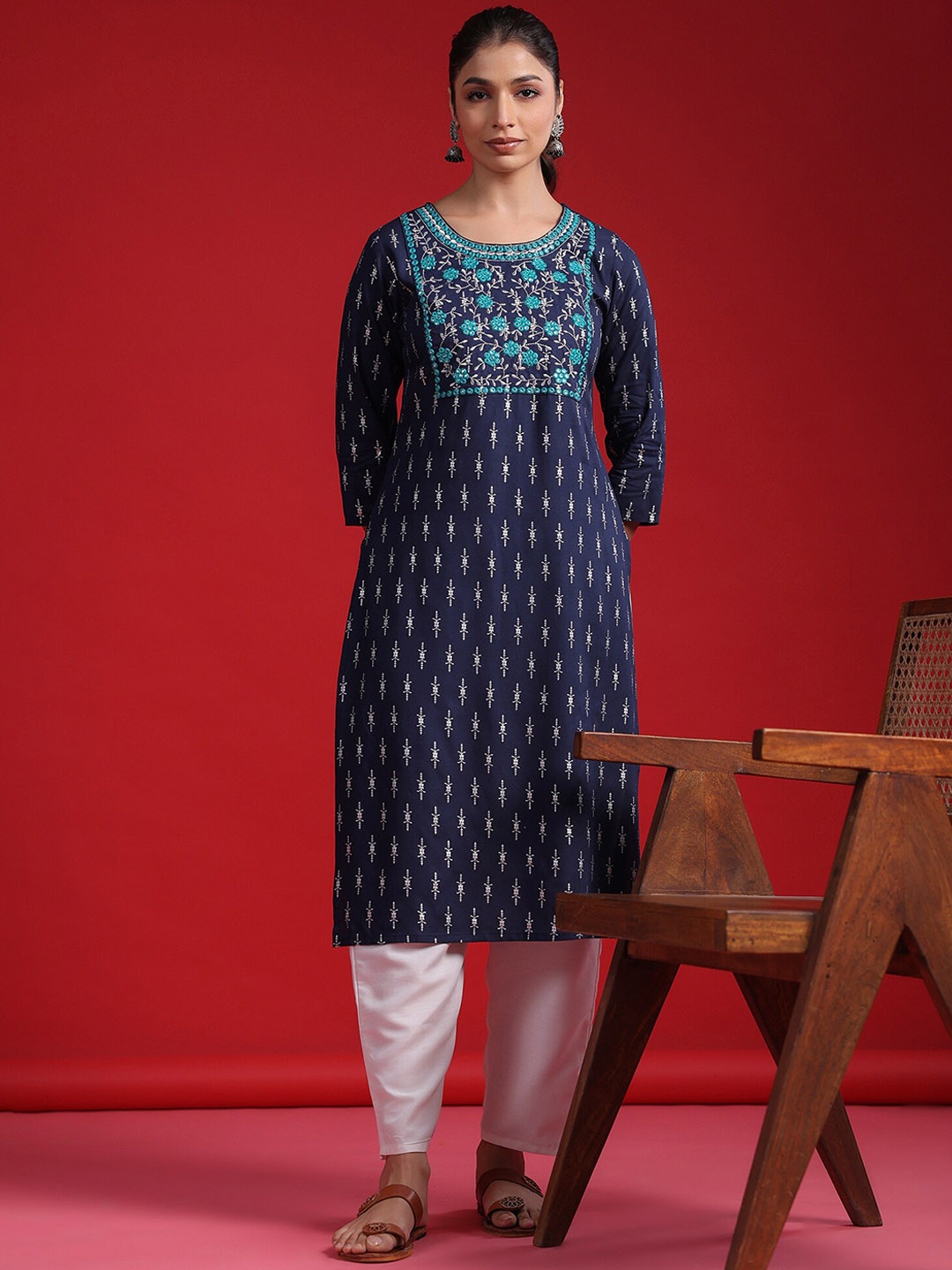

Indo Era Ethnic Motifs Round Neck Regular Mirror Work Straight Kurta Kurta, Blue