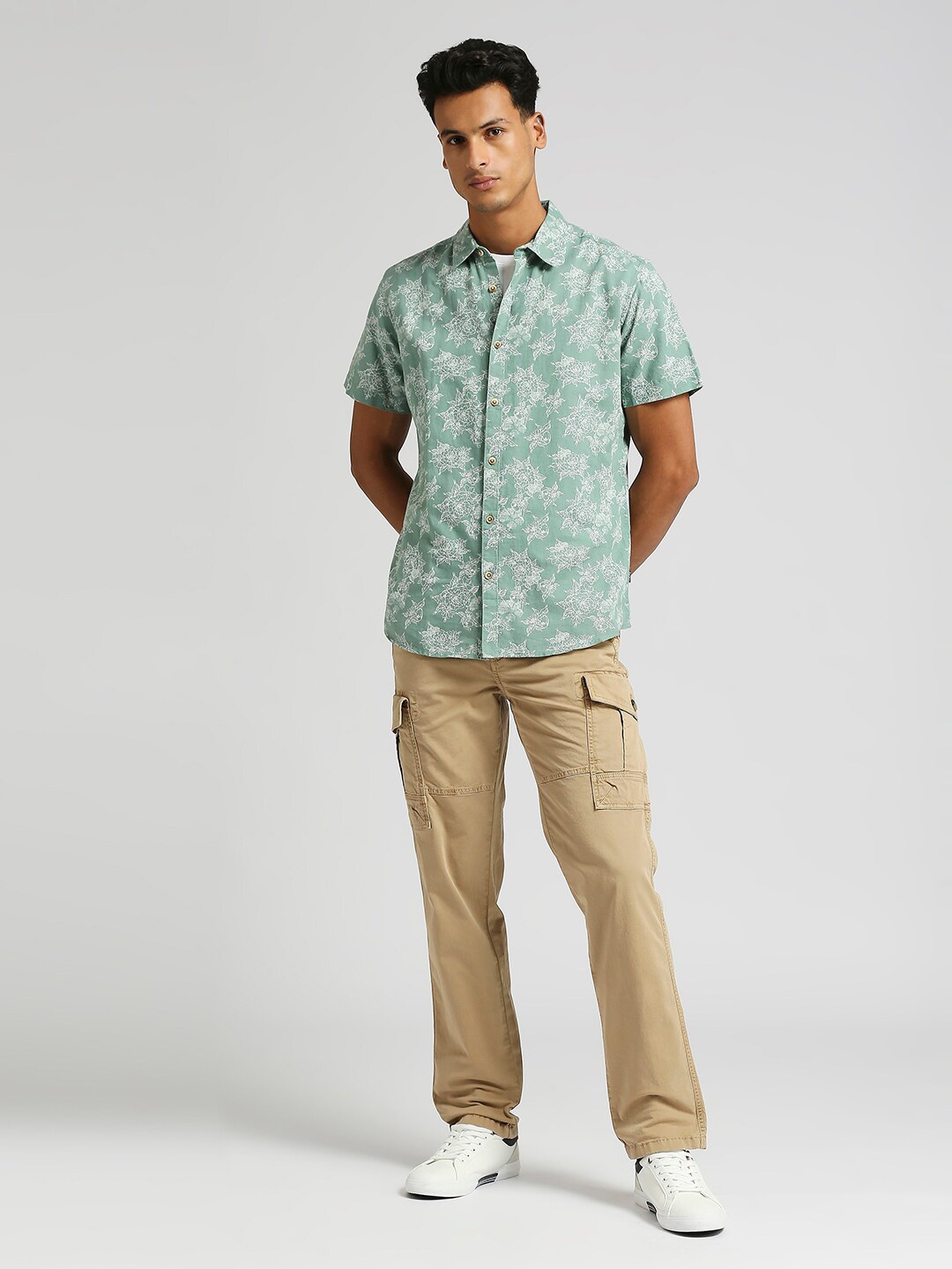 

Pepe Jeans Floral Printed Linen Casual Shirt, Green