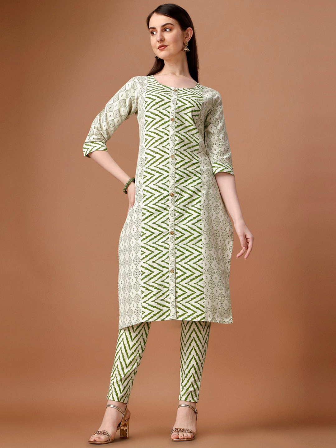 

CaniBani Chevron Printed Regular Pure Cotton Kurta with Trousers & Dupatta, Sea green