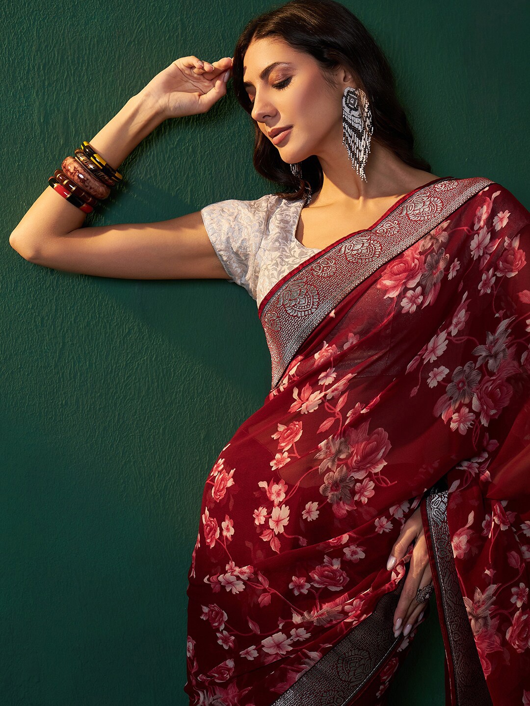 

Sangria Floral Printed Georgette Saree, Maroon