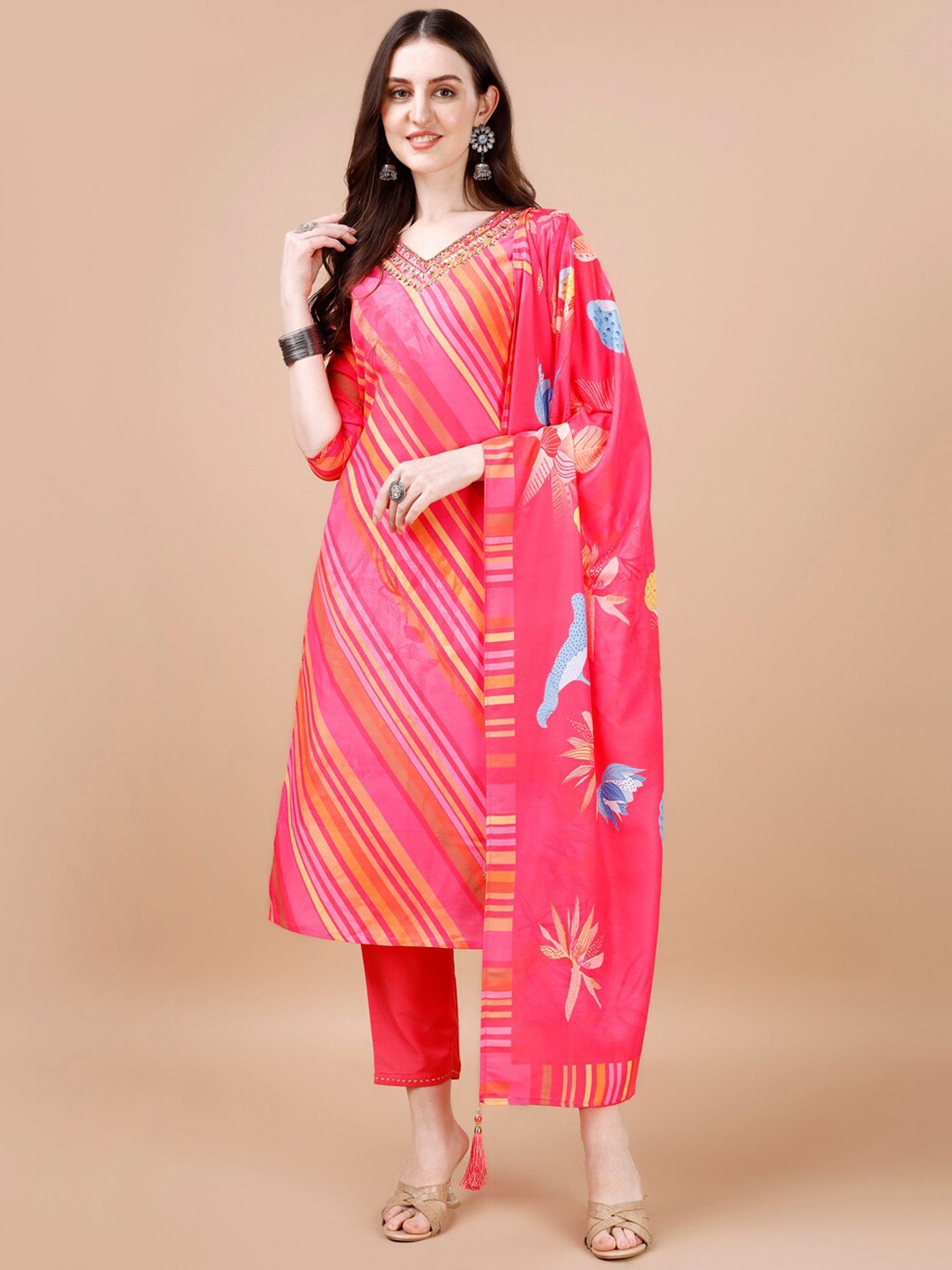 

KALINI Leheriya Embroidered Regular Beads and Stones Kurta With Trouser & Dupatta, Pink