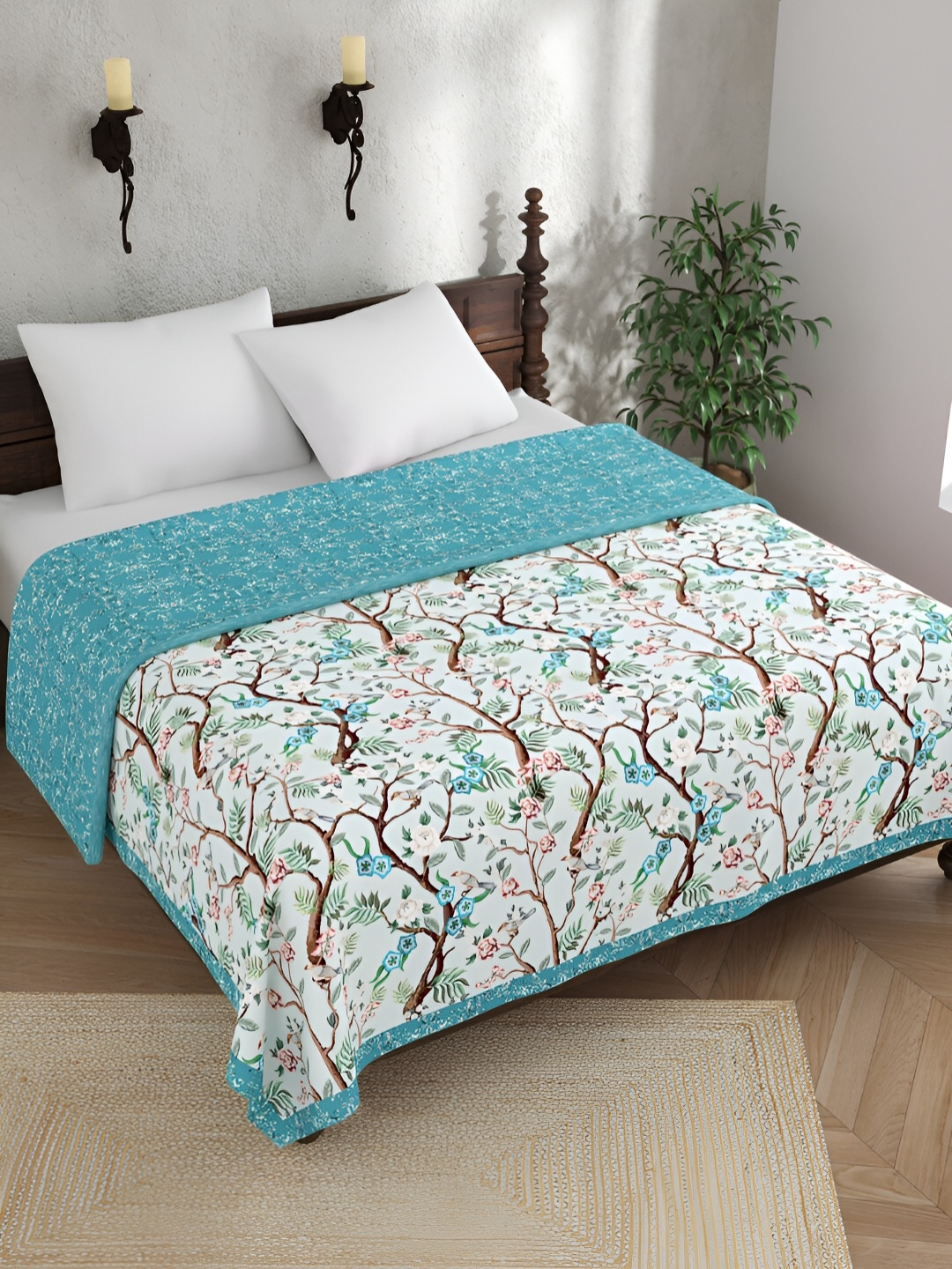 

EverHOME Daisy Meadows Blue & Green Floral AC Room 120 GSM Double Bed Dohar