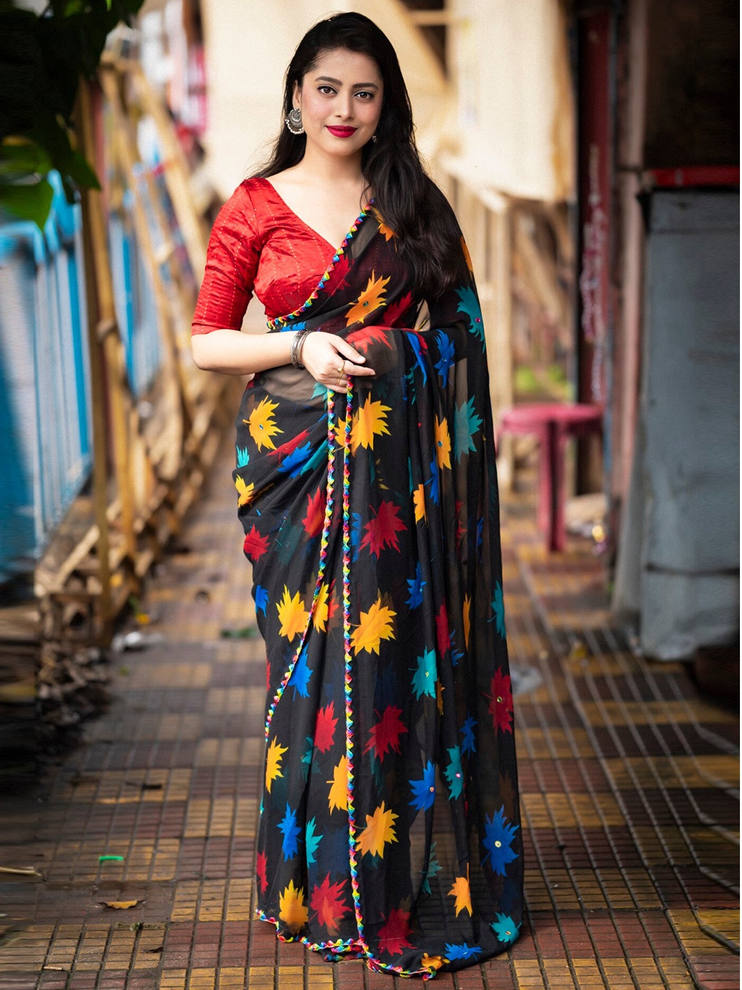 Mitera Flora l Printed Saree, Black