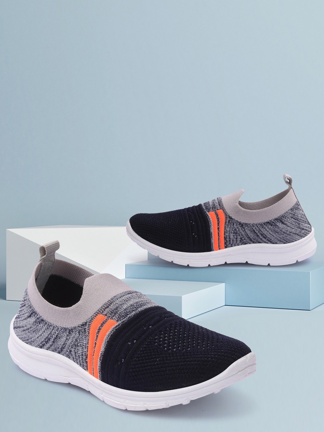 

SPRENGE Boys Textured Lightweight Slip-On Sneakers, Navy blue