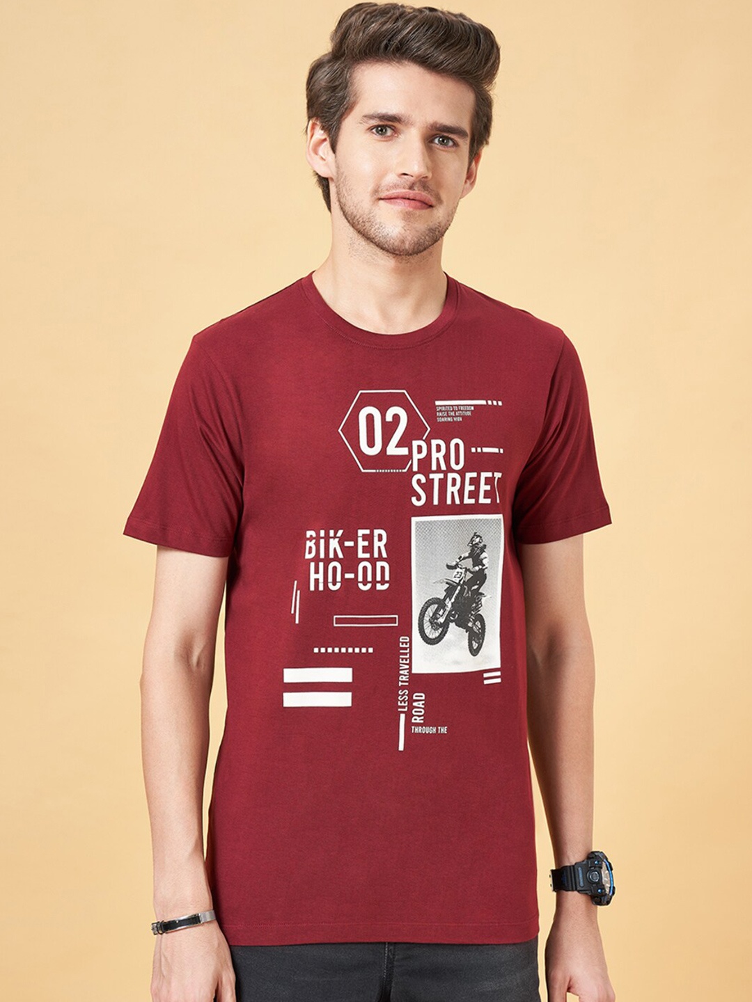 

SF JEANS by Pantaloons Graphic Printed Slim Fit Cotton T-shirt, Maroon
