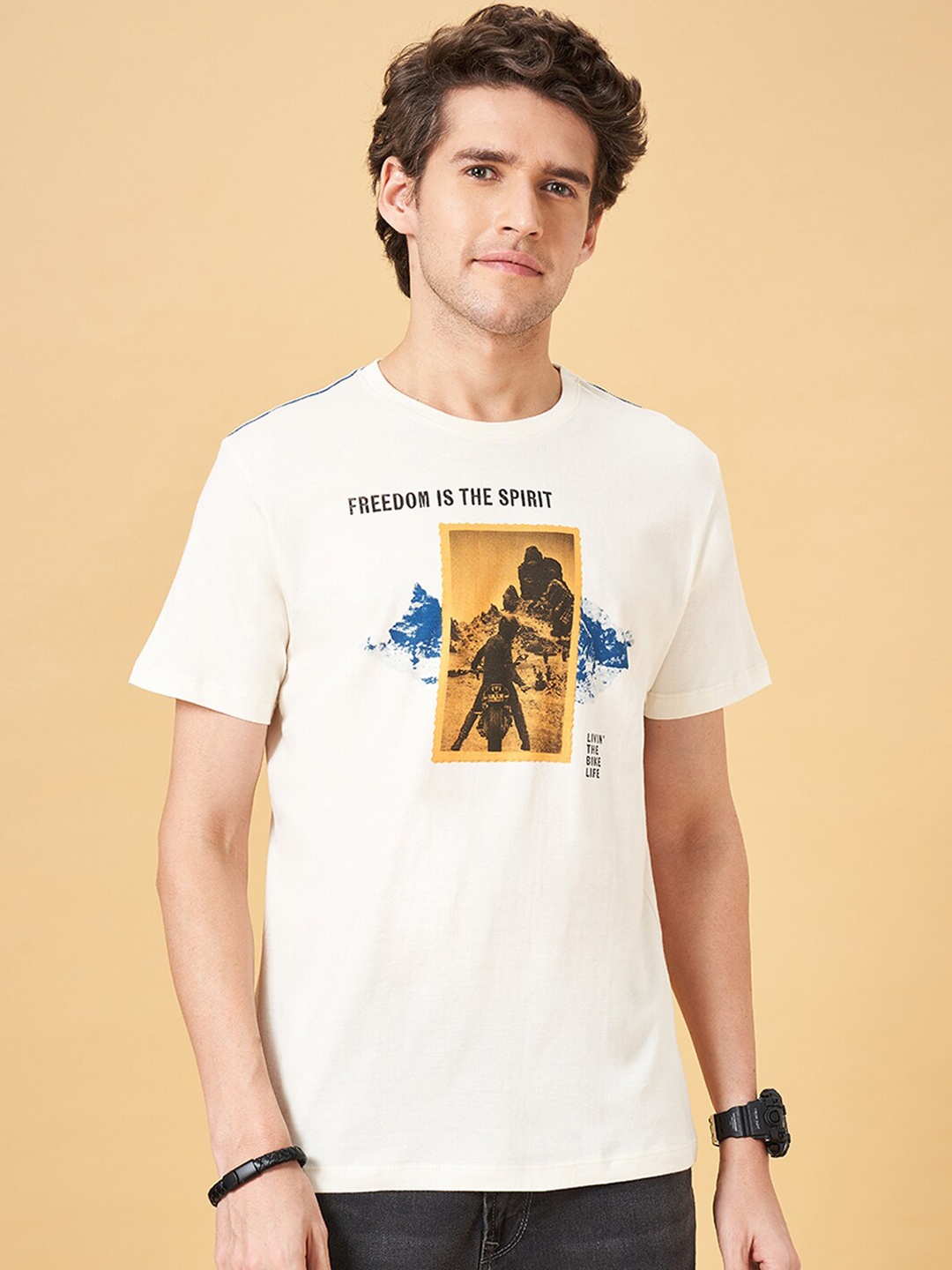 

SF JEANS by Pantaloons Graphic Printed Slim Fit Cotton T-shirt, Off white