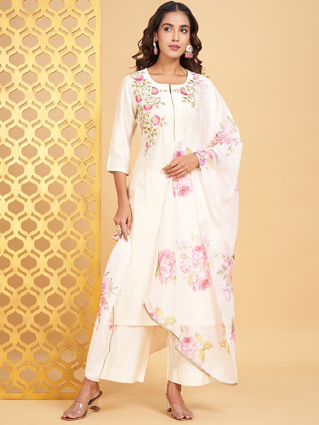 

RANGMANCH BY PANTALOONS Floral Embroidered Straight Kurta with Palazzos & Dupatta, Off white