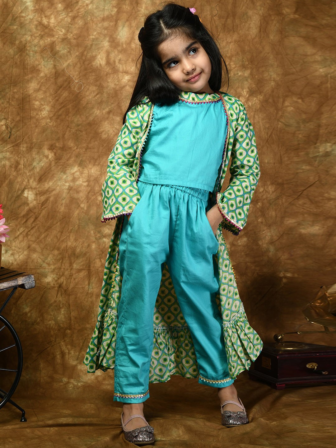 

BAESD Girls Yoke Design Geometric Bell Sleeves Layered Top with Trousers, Blue