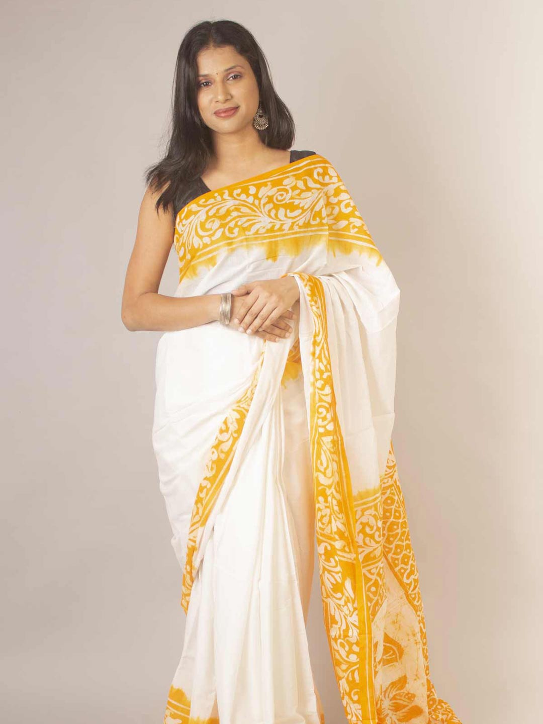 

Aevum Ethnic Motifs Printed Pure Cotton Saree, White