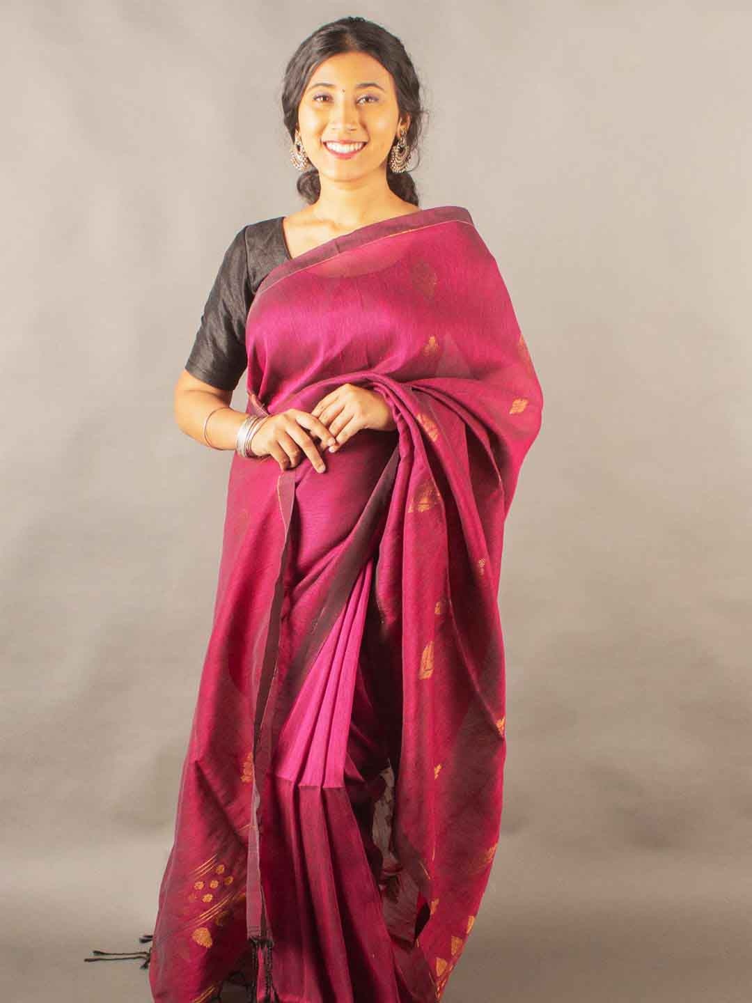 

Aevum Woven Design Pure Linen Taant Saree, Burgundy