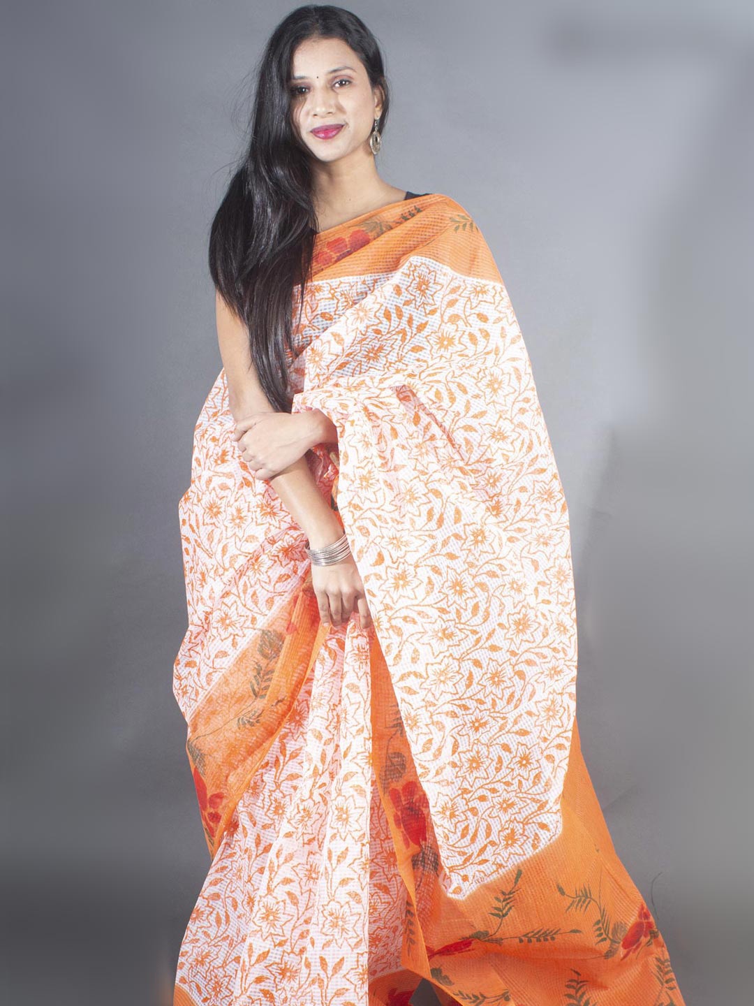 

Aevum Floral Printed Pure Cotton Saree, Off white