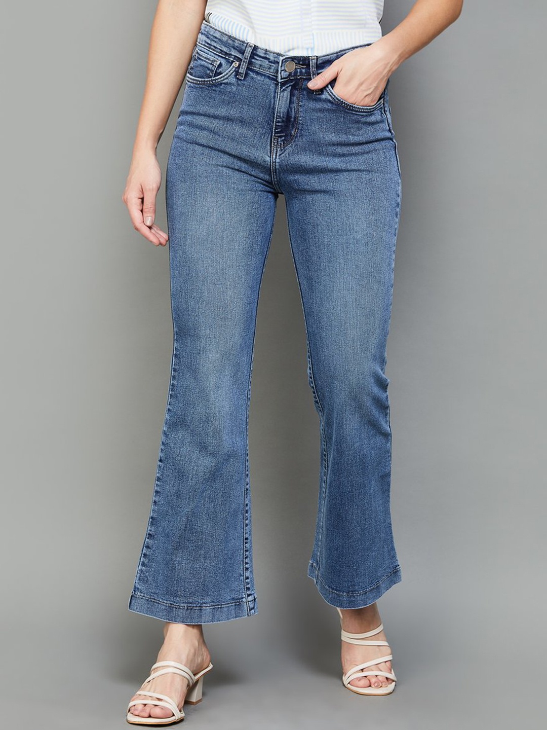 

Xpose Women Comfort Bootcut High-Rise Heavy Fade Stretchable Jeans, Navy blue