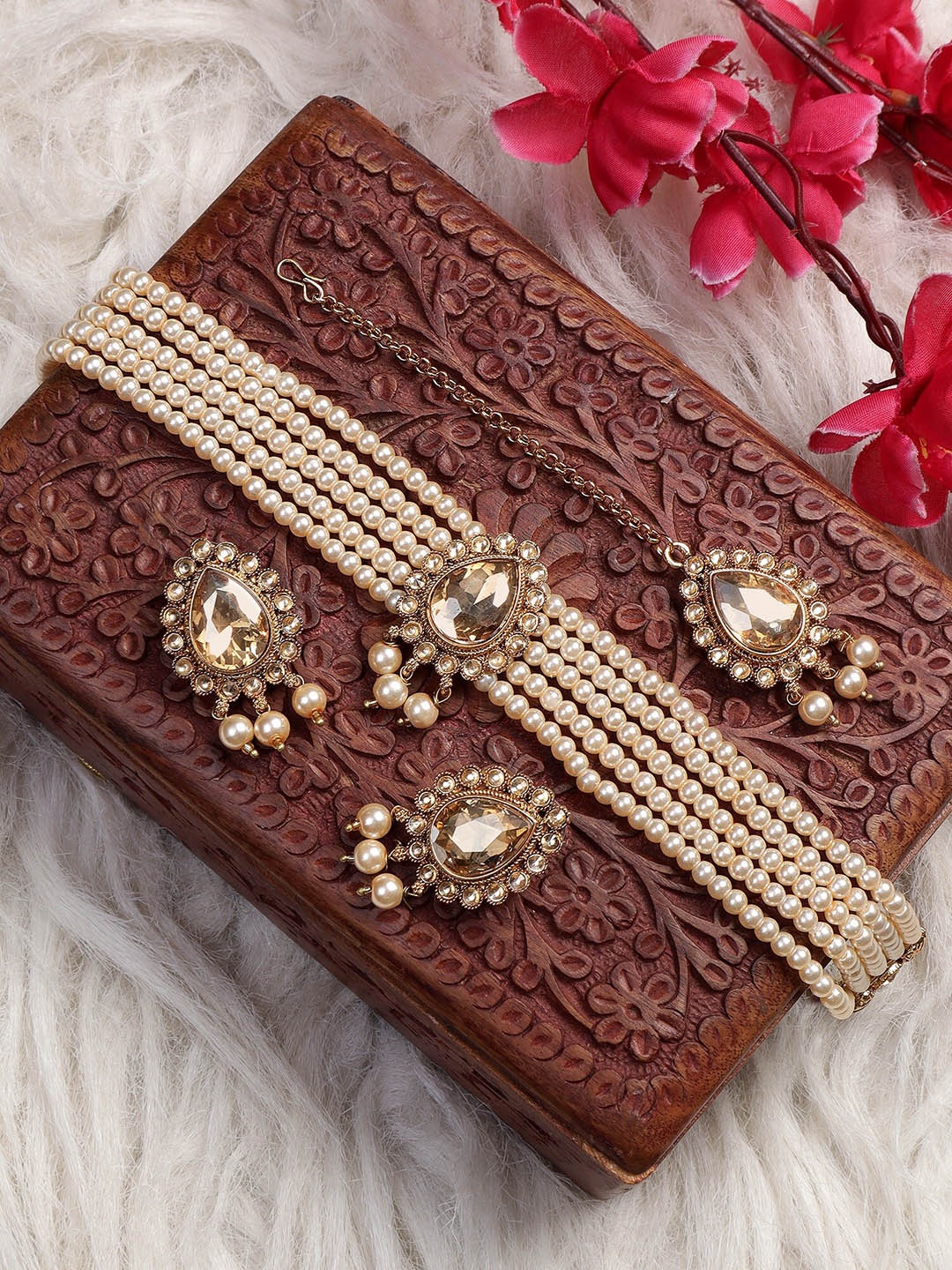 

Mali Fionna Gold-Plated Pearls & Beaded Jewellery Set