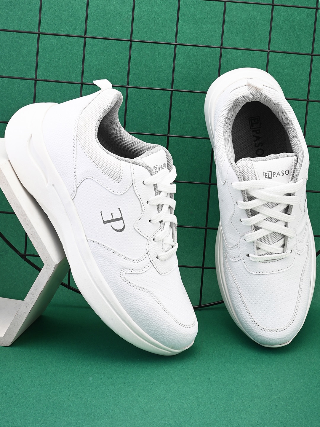 

El Paso Men Round Toe Lightweight Lace-Ups Sneakers, White