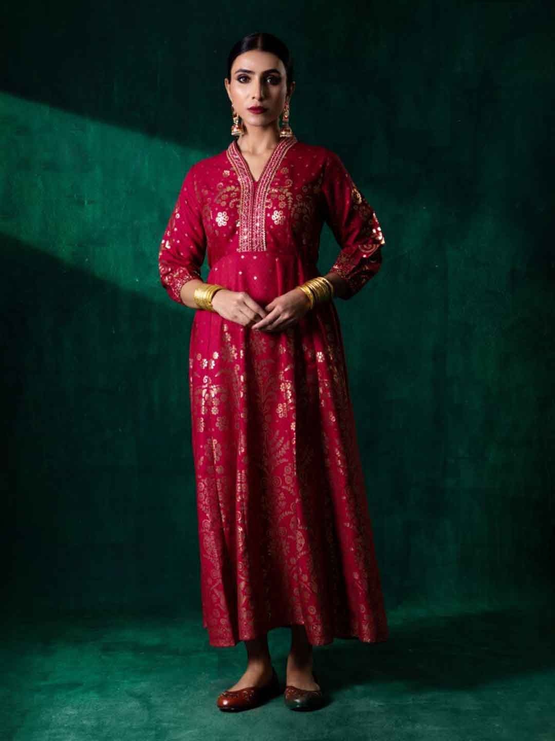 

Juniper Self Design V-Neck Anarkali Maxi Dress, Maroon