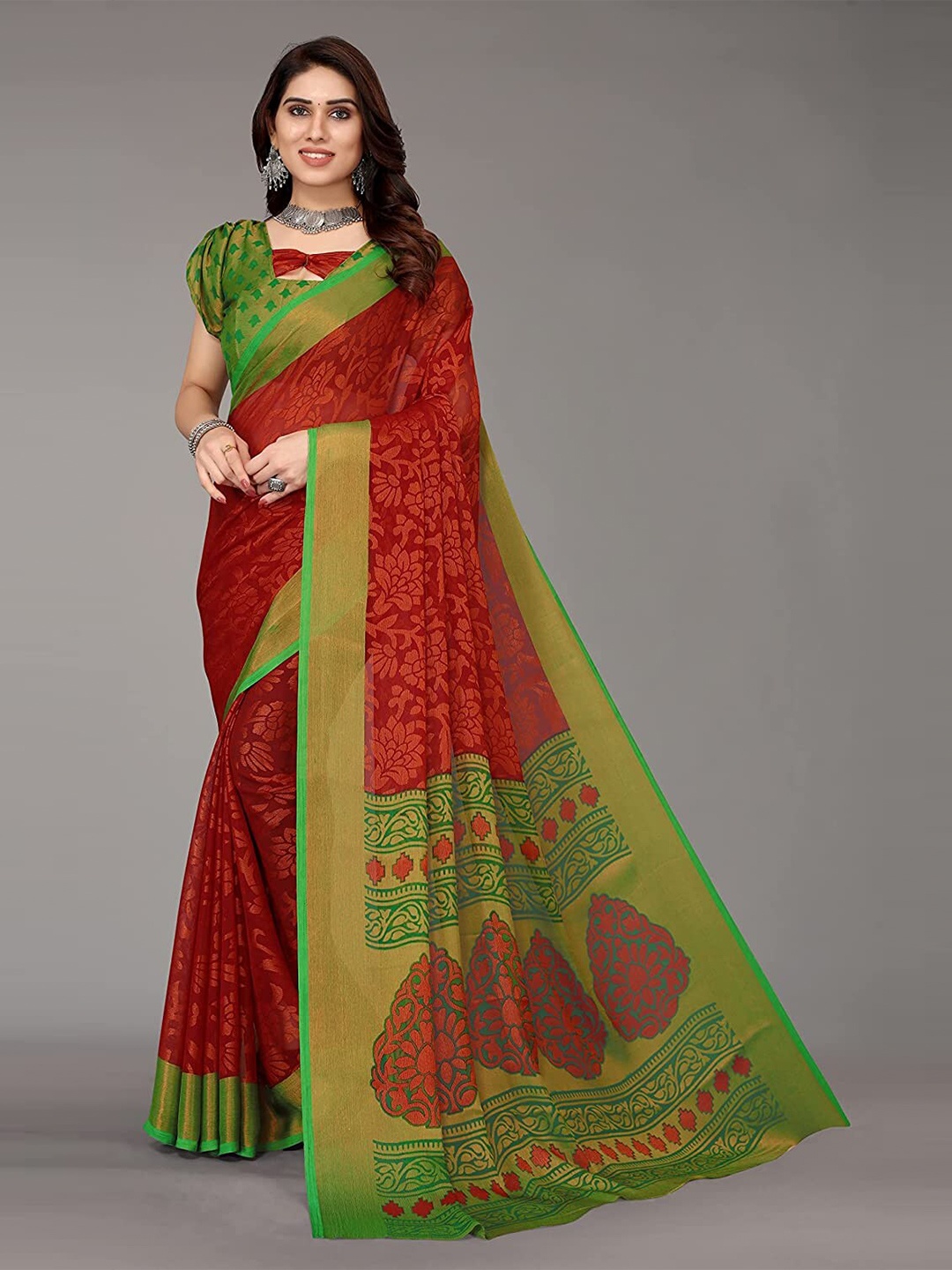 

Sanwariya Silk Floral Printed Brasso Saree, Red