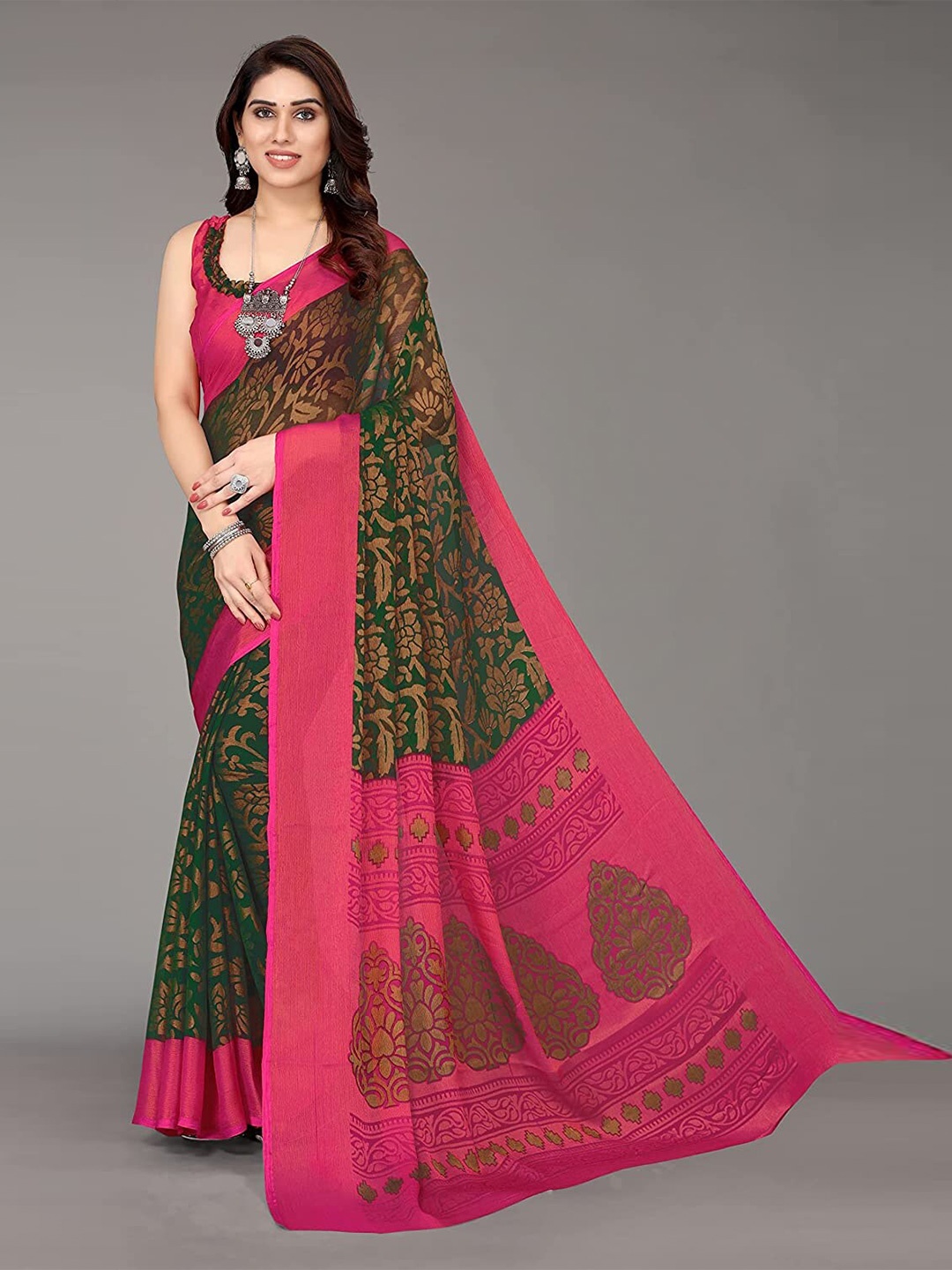 

Sanwariya Silk Floral Printed Brasso Saree, Green