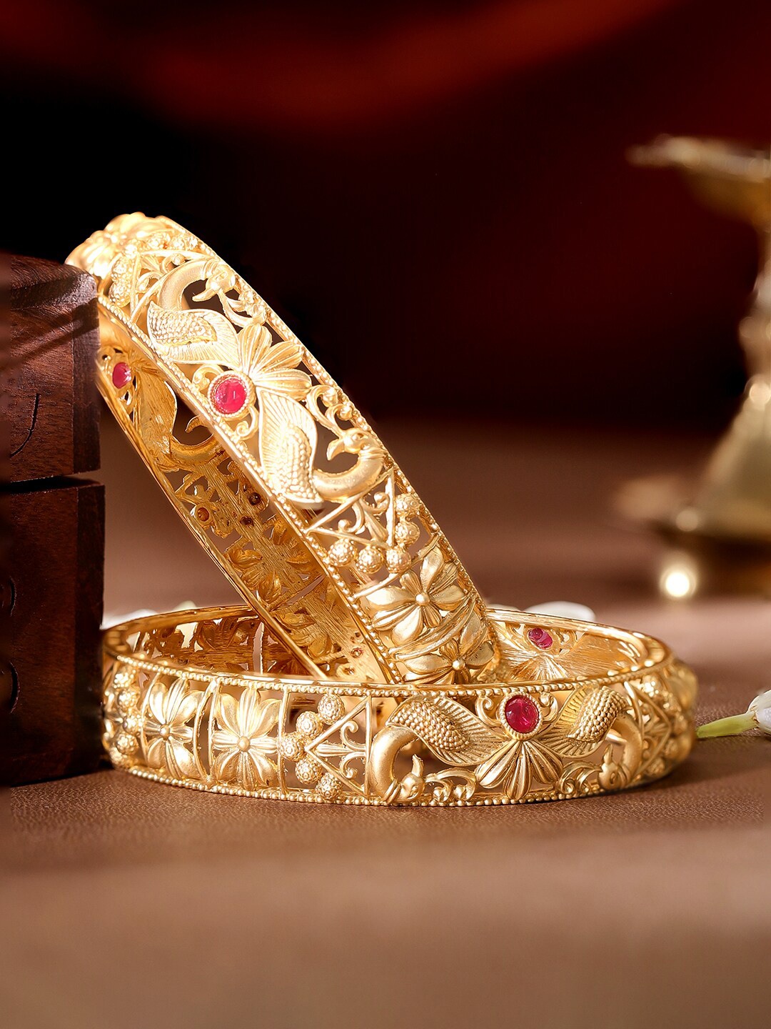 

Rubans Set Of 2 Gold-Plated Stone-Studded Bangles