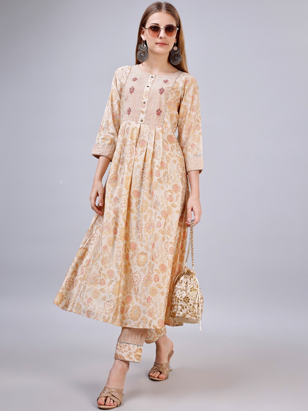 

Sanwariya Silk Floral Printed Round Neck Anarkali Kurta With Trousers, Cream