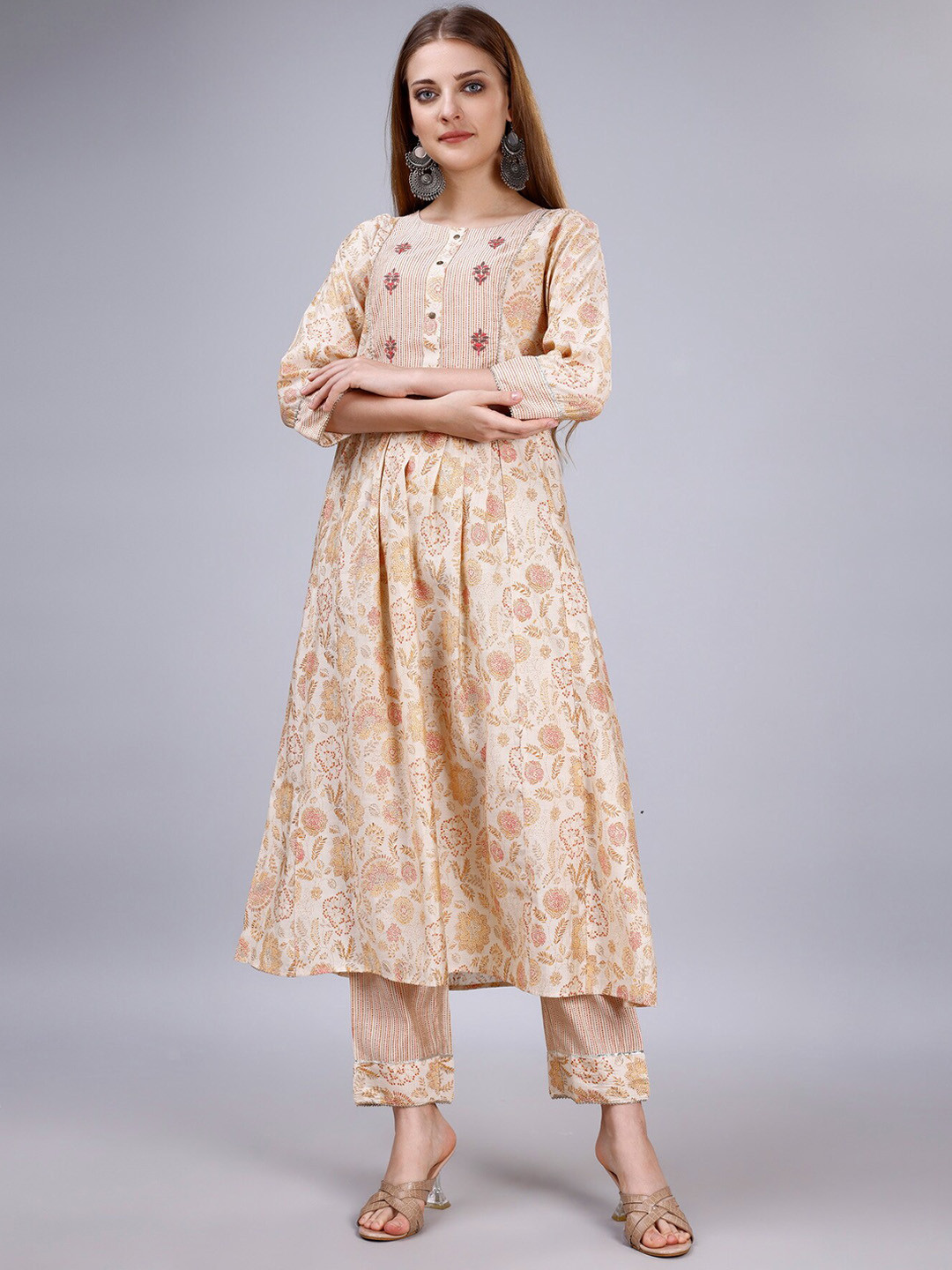 

Sanwariya Silk Floral Printed Round Neck Anarkali Kurta With Trousers, Cream