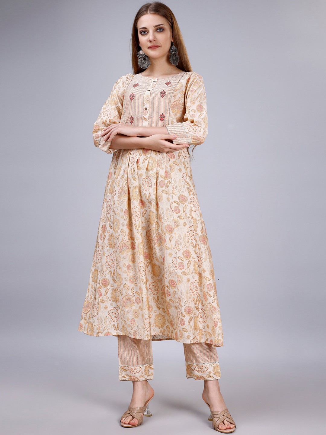 

Sanwariya Silk Floral Printed Round Neck Anarkali Kurta With Trousers, Cream